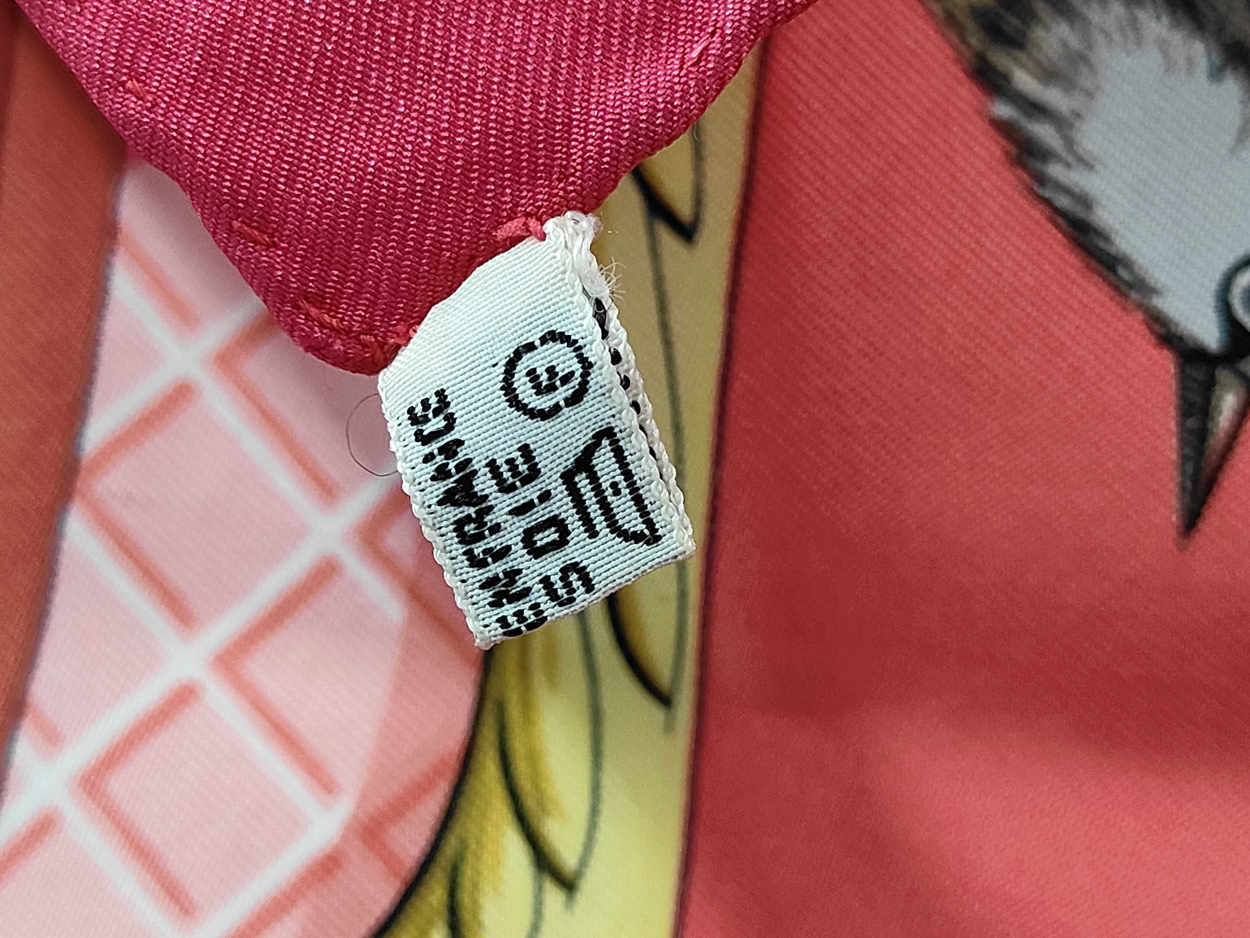 scarf carré and other accessories — view 6