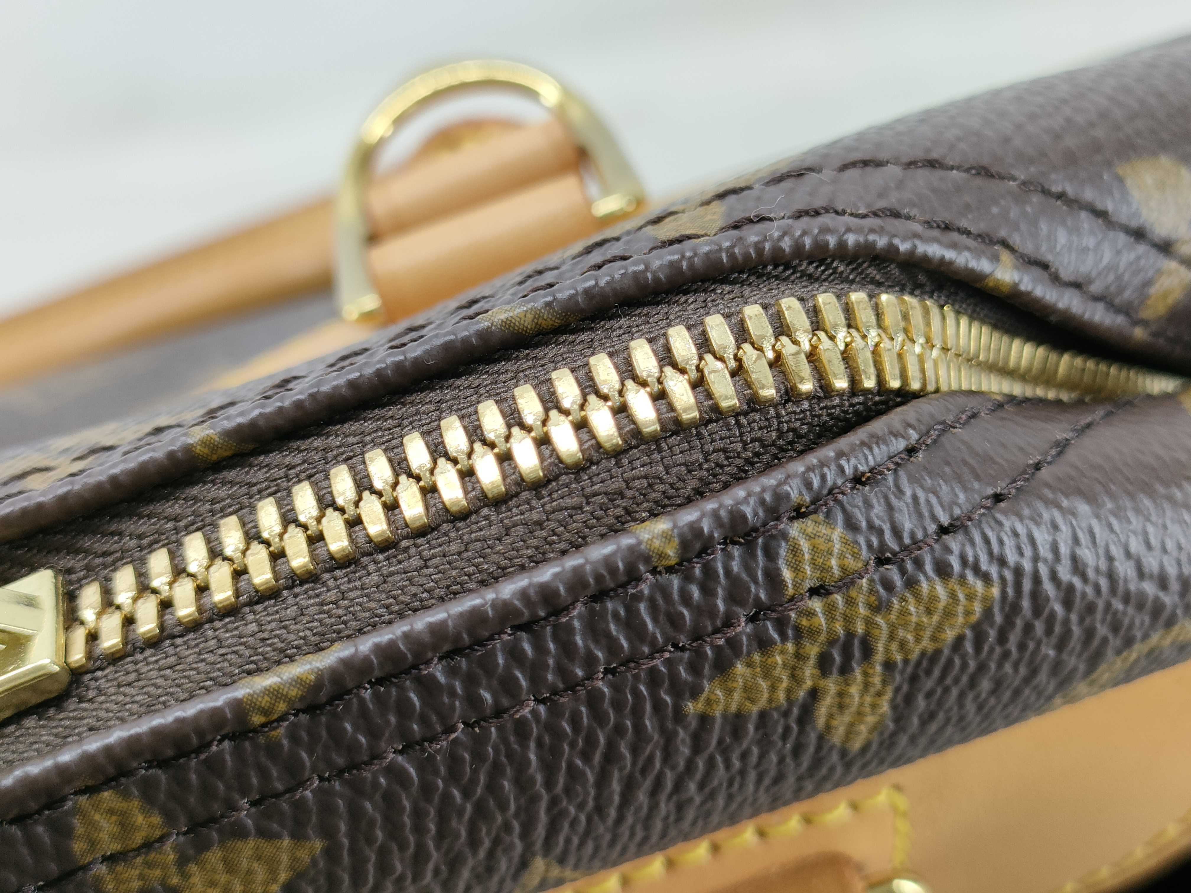 Monogram LV Deauville VI0928 Handbag — view 8