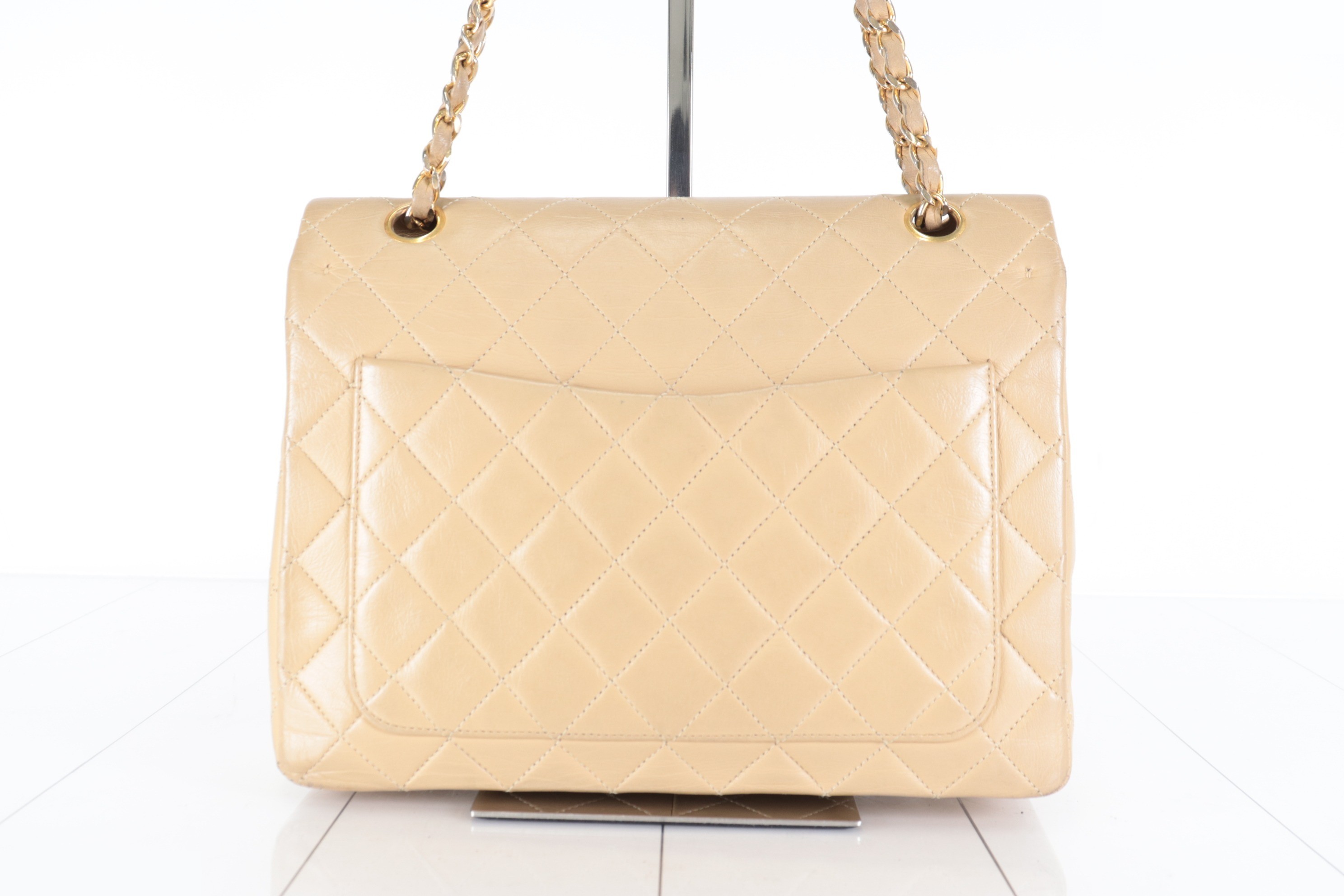 Double flap 25 lambskin chain shoulder bag, beige, 0 series. — view 3