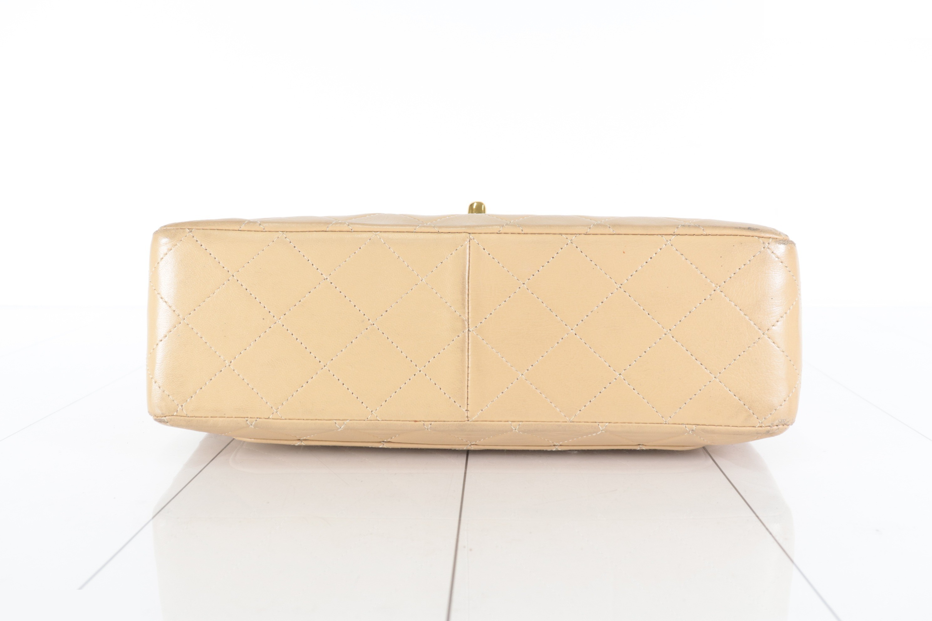 Double flap 25 lambskin chain shoulder bag, beige, 0 series. — view 7