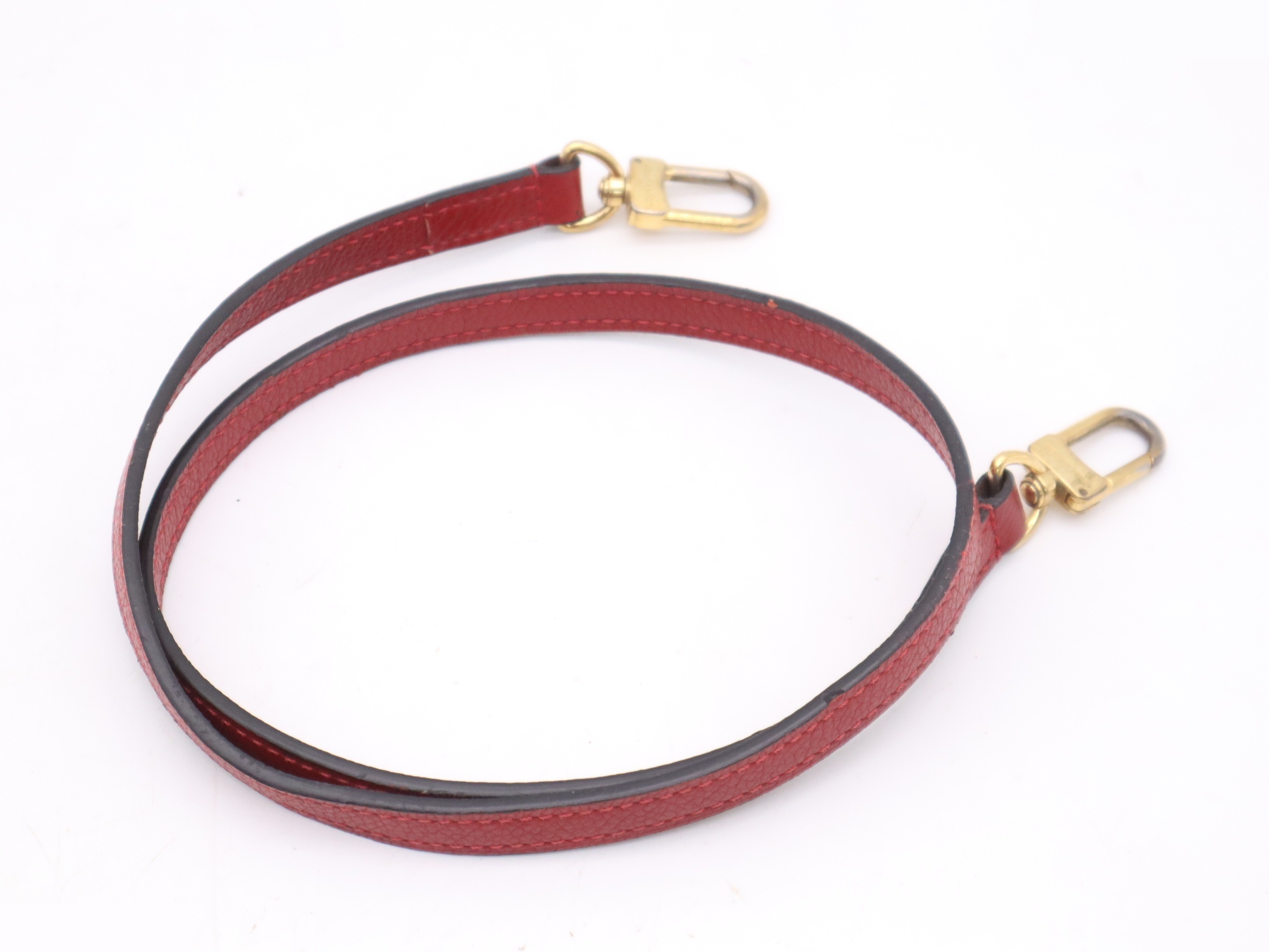 Venus Cerise Shoulder Strap, Padlock, 2 Keys, and Clochette Included — view 8