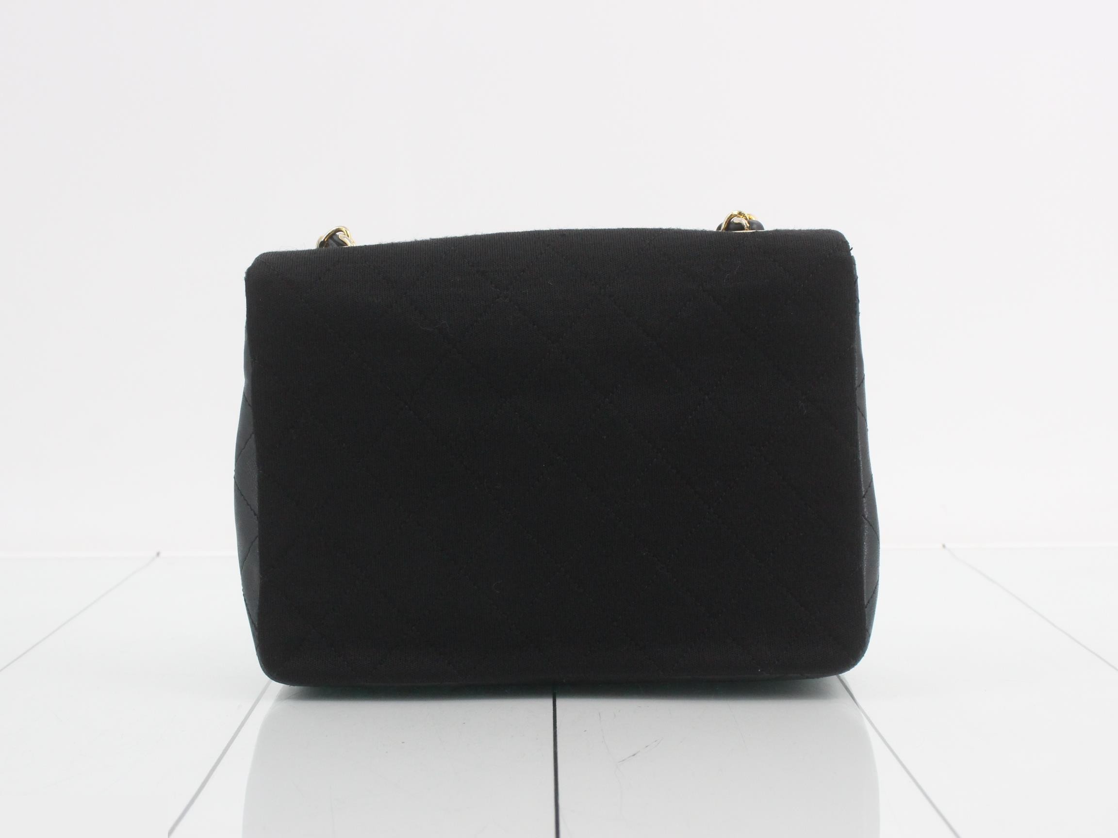 Matelassé (bag) - Shoulder bag — view 2