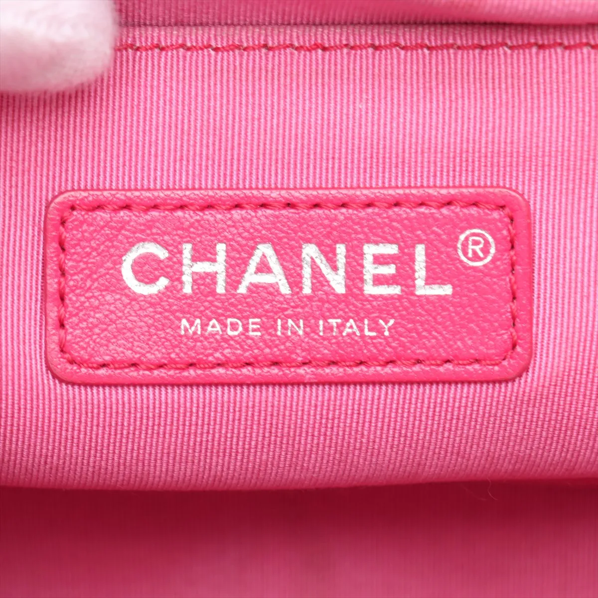 Boy Chanel 25 Lambskin Chain Shoulder Bag Pink Silver Hardware 24732634 24th Series A67086 — view 9