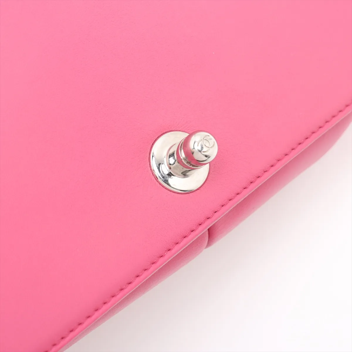 Boy Chanel 25 Lambskin Chain Shoulder Bag Pink Silver Hardware 24732634 24th Series A67086 — view 10