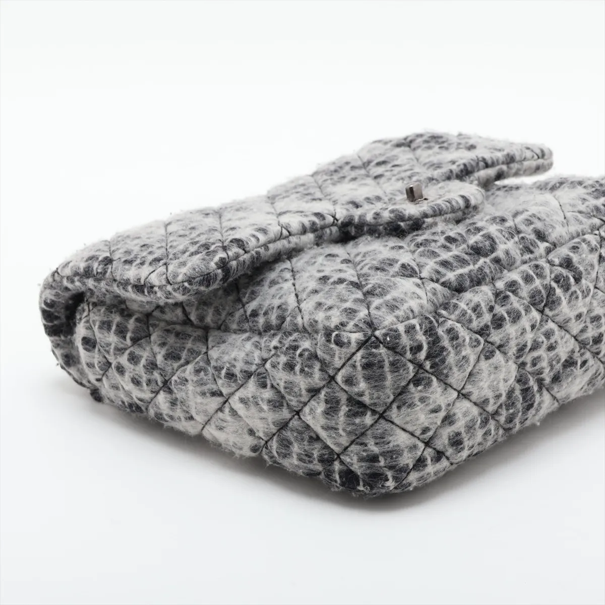 Matelassé Wool Single Flap Single Chain Bag, Gray x Black, Gunmetal Hardware, 10502195 (Serial Number in the 10s) — view 4