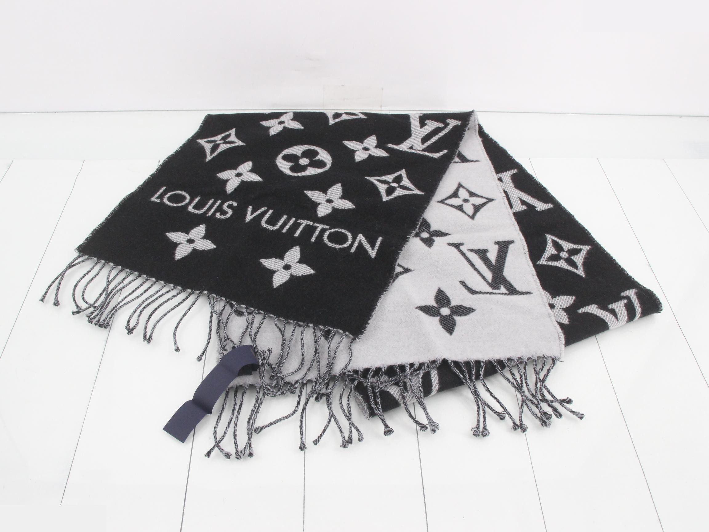 LV Essential Scarf — view 2