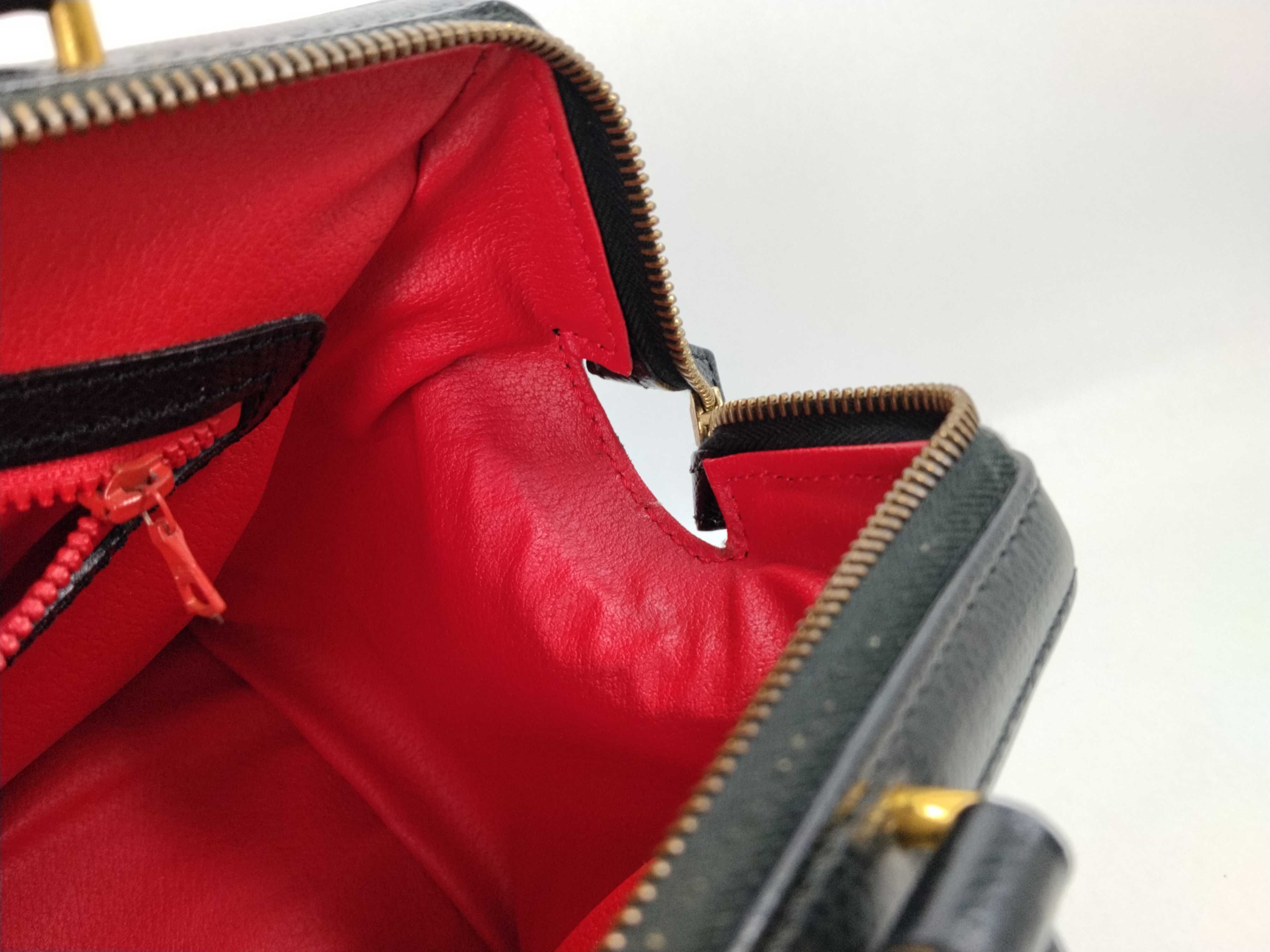 Small Boston Leather Bag, Black — view 11