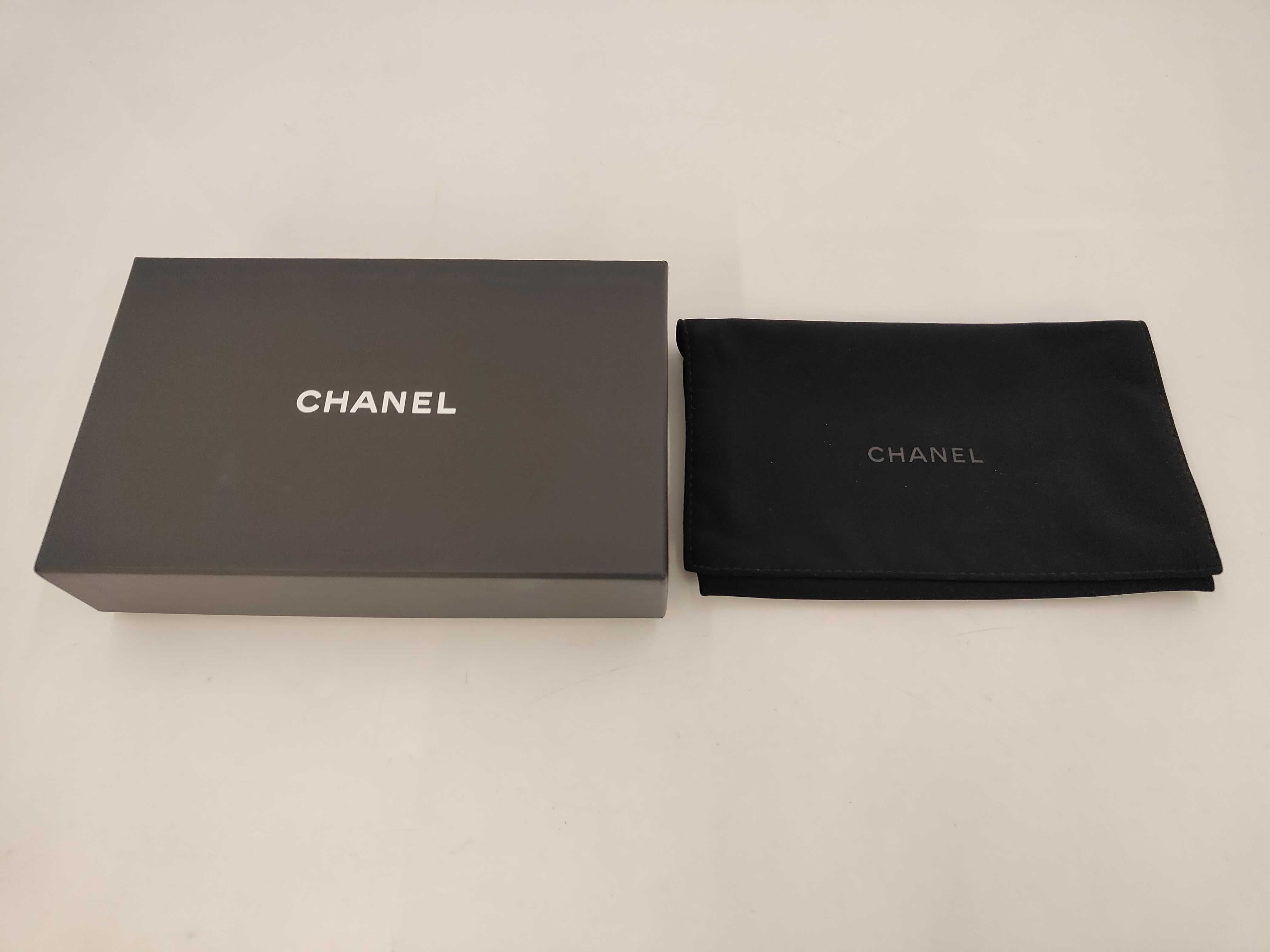 Wallet Medium Wallet Caviar Microchip Wallet — view 13