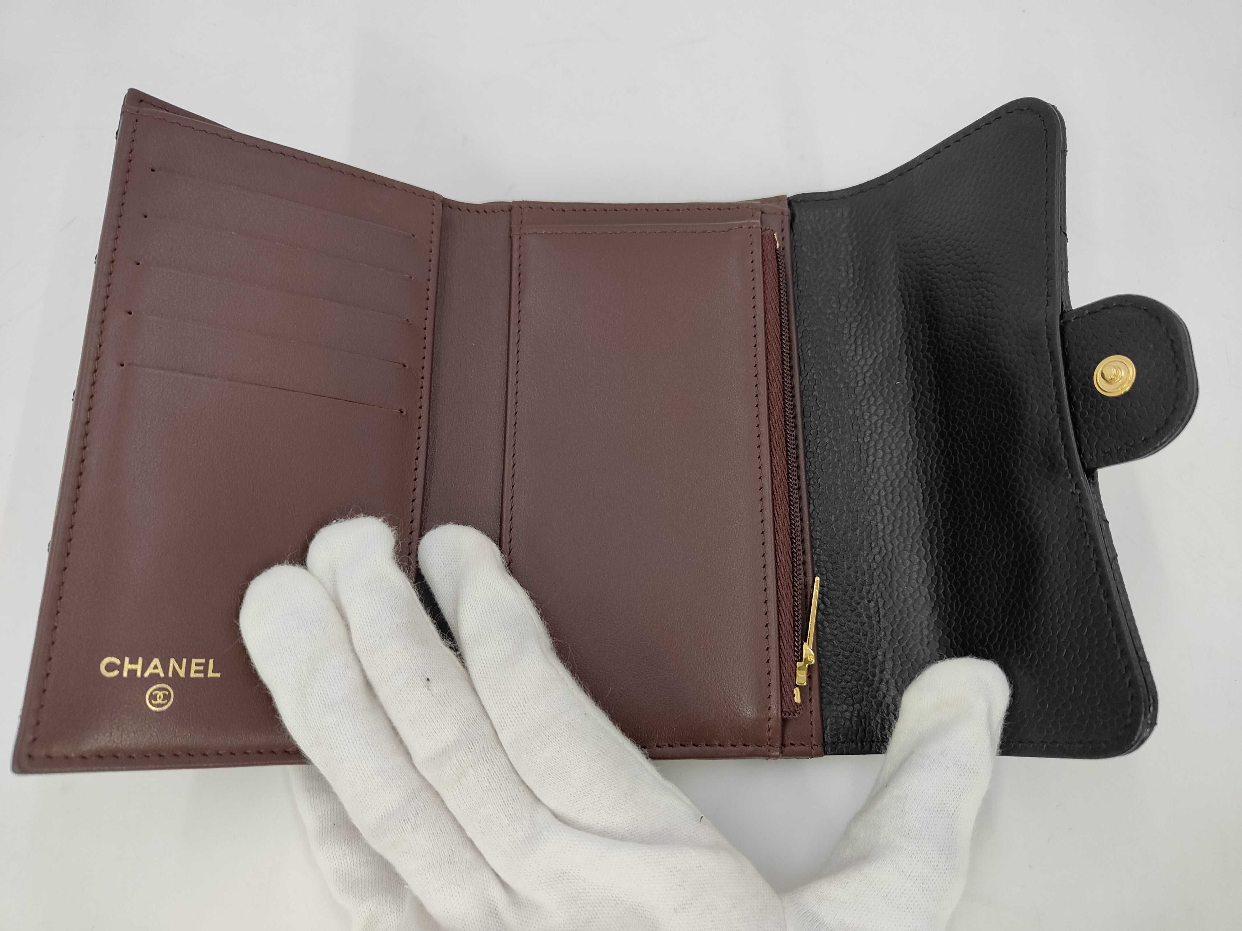 Wallet Medium Wallet Caviar Microchip Wallet — view 7