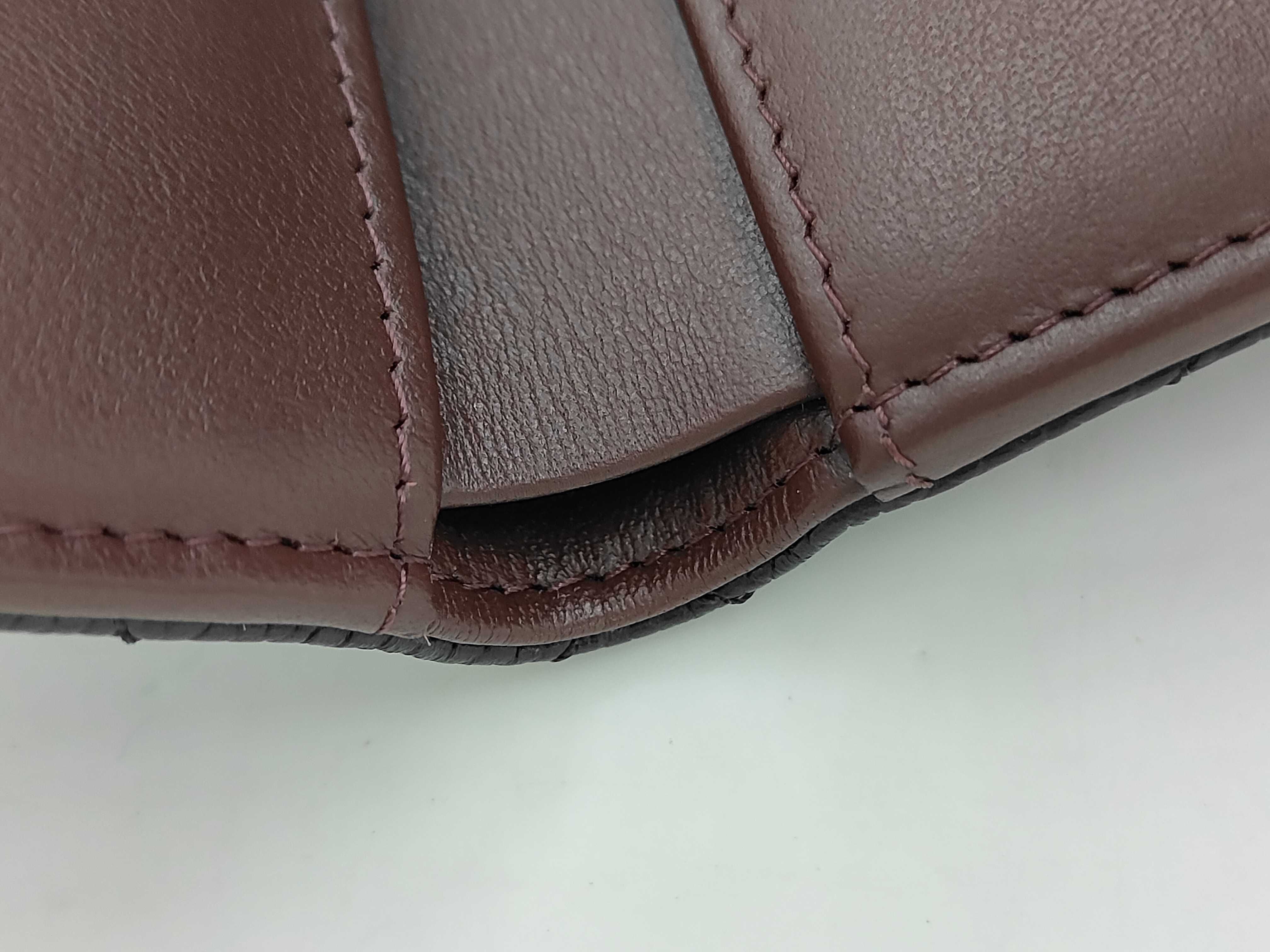 Wallet Medium Wallet Caviar Microchip Wallet — view 8