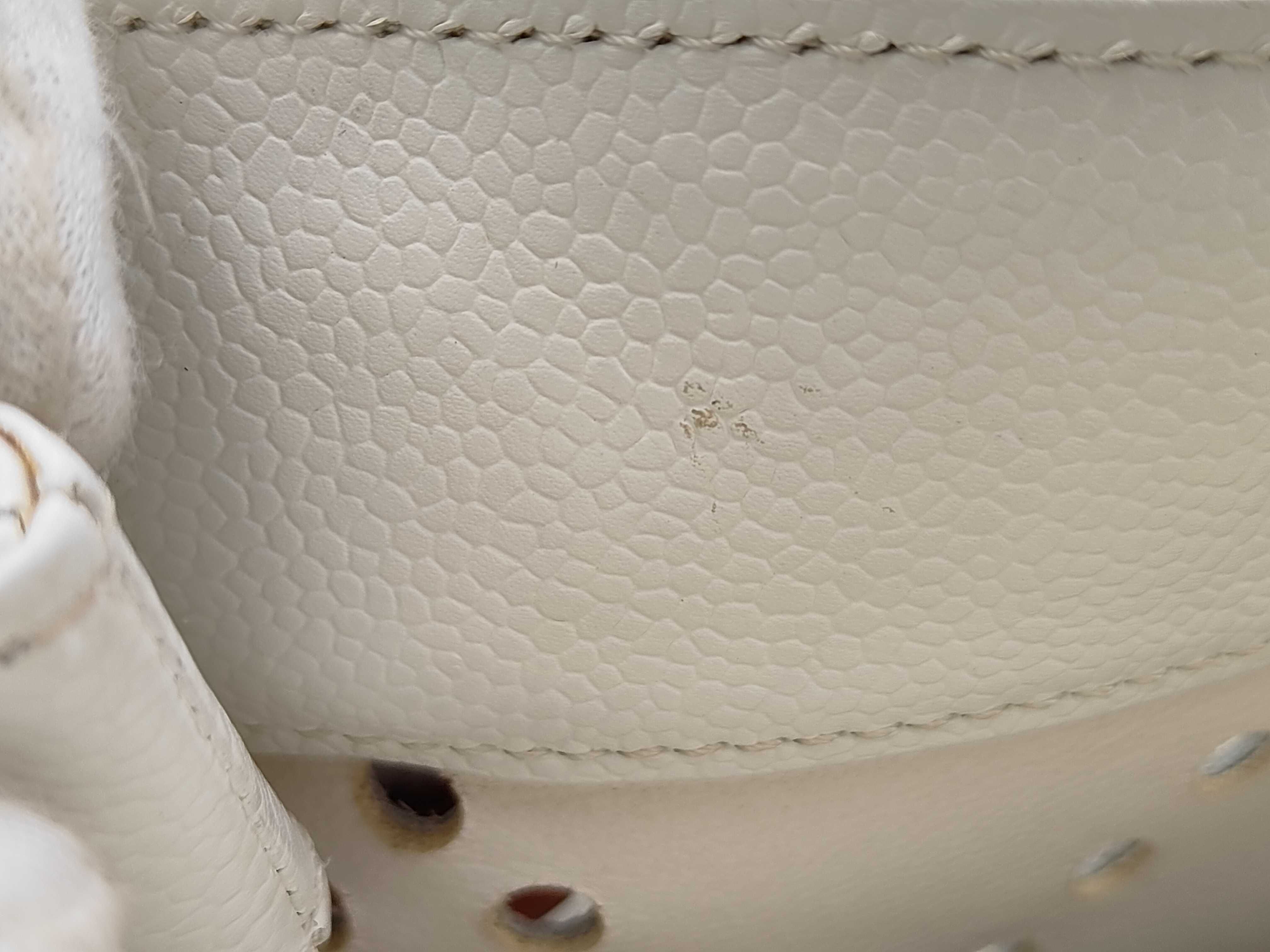 Caviar Skin Chain Tote Bag 8766606 Tote Bag — view 14