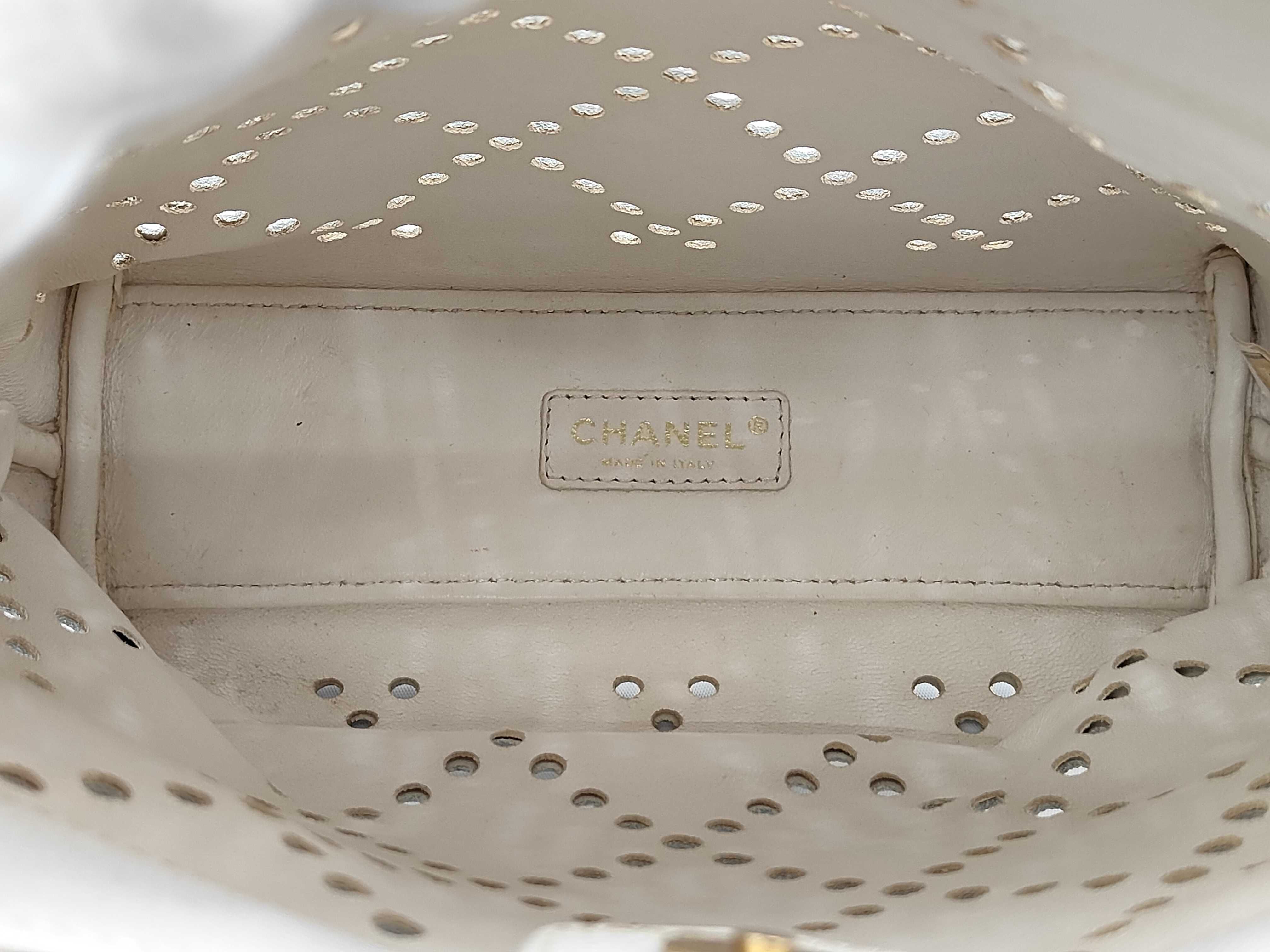 Caviar Skin Chain Tote Bag 8766606 Tote Bag — view 9