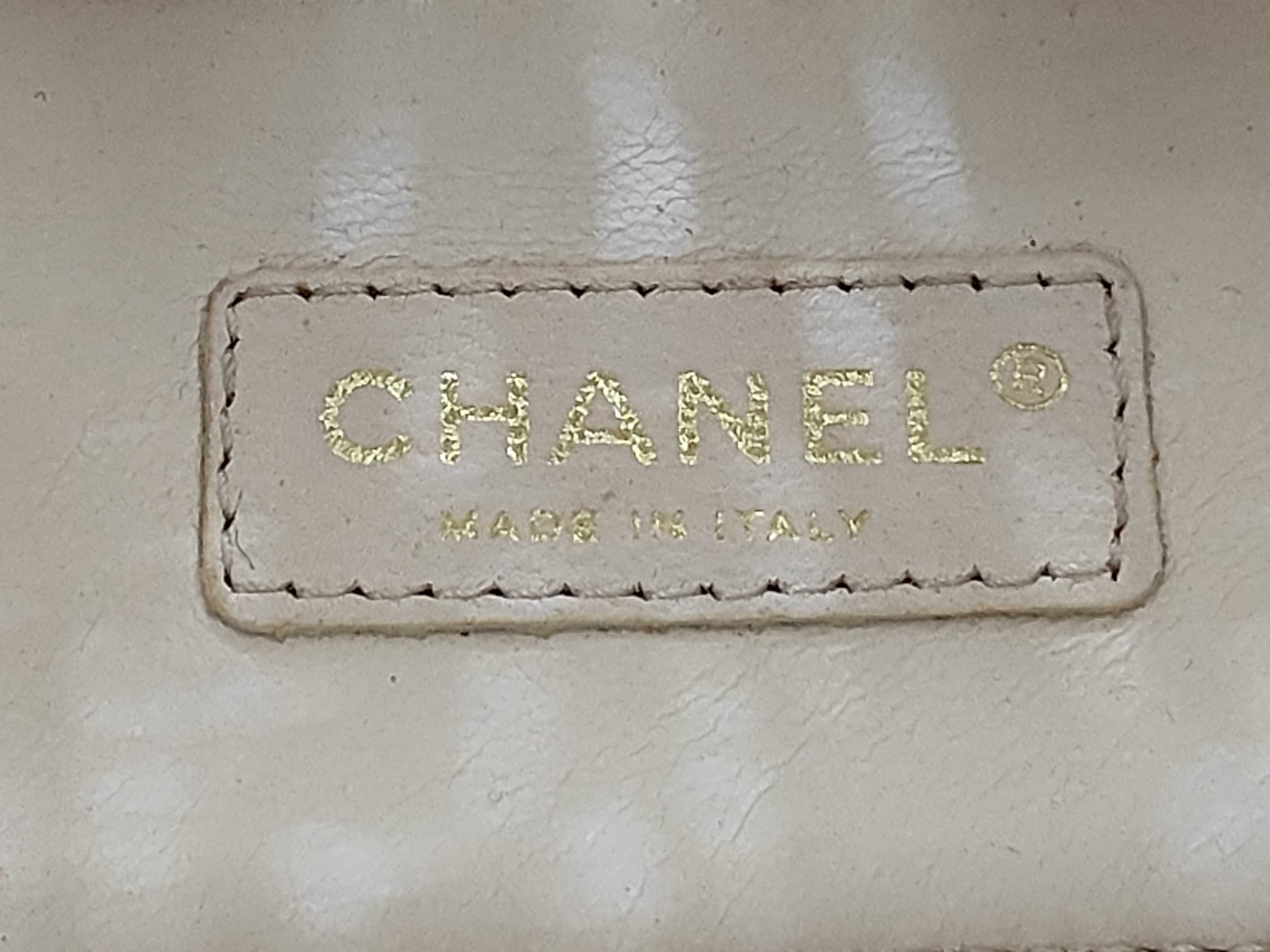 Caviar Skin Chain Tote Bag 8766606 Tote Bag — view 10