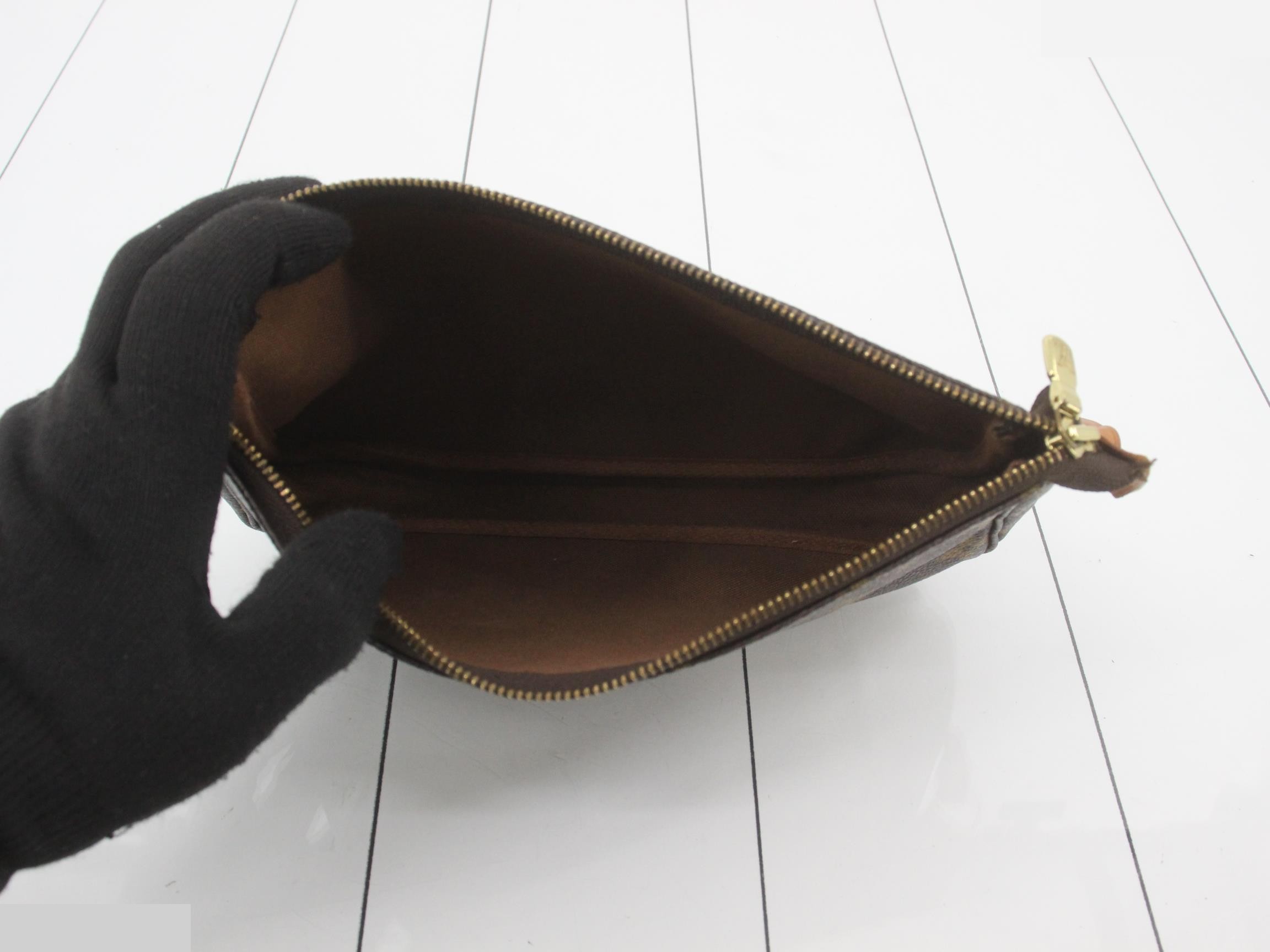 Accessory pouch — view 4