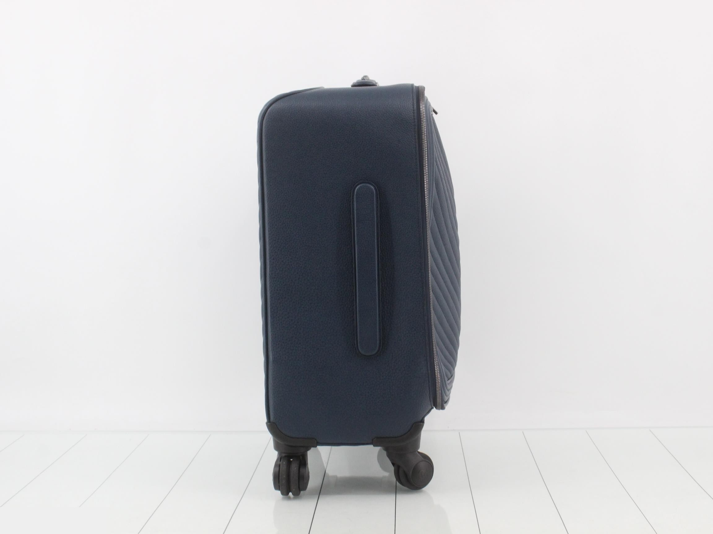 A69903 Carry — view 4