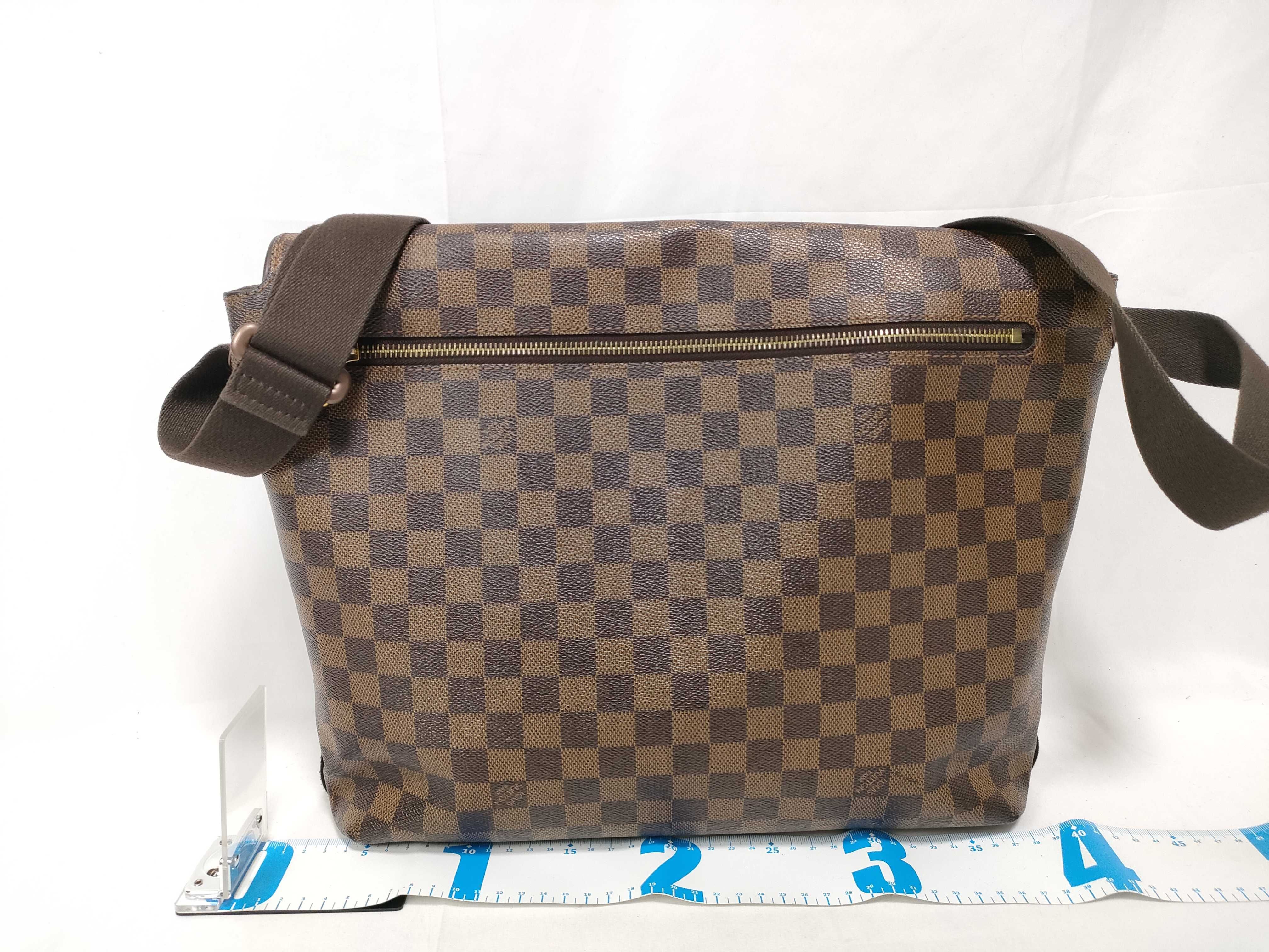 Damier Louis Vuitton Damier Shoulder Bag — view 2