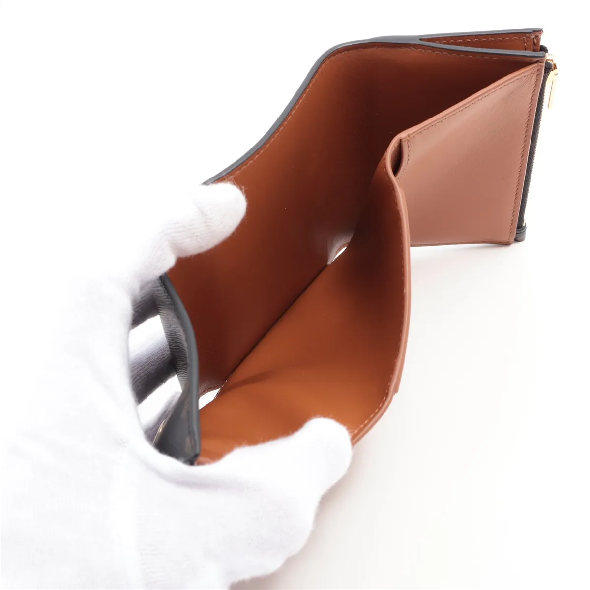 Triomphe Fine Strap Wallet Leather Compact Wallet Brown — view 5