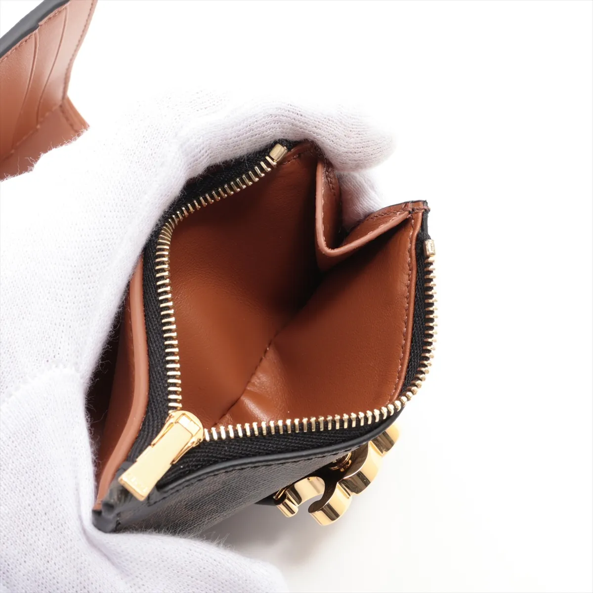 Triomphe Fine Strap Wallet Leather Compact Wallet Brown — view 6