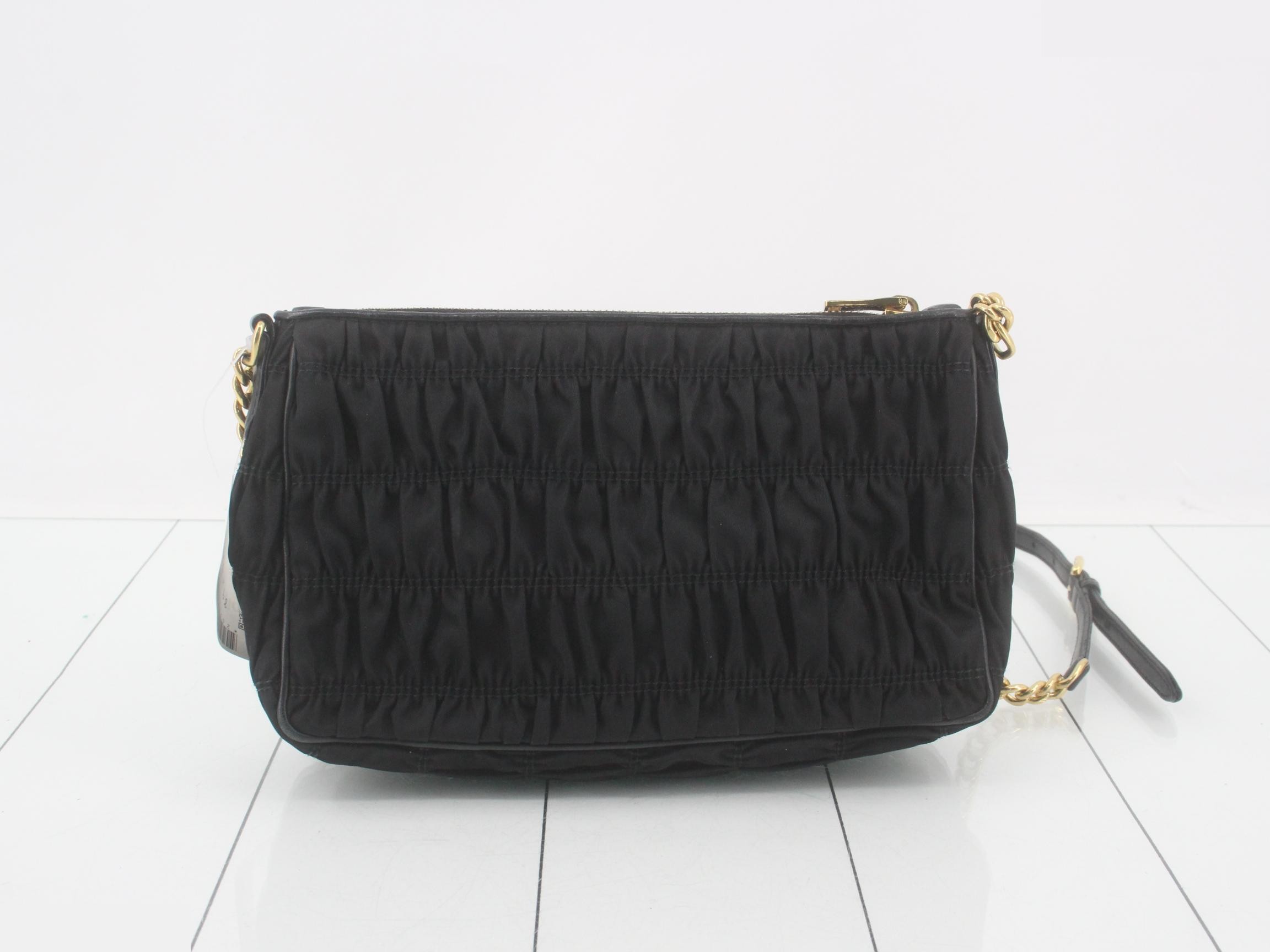 Nylon gathered chain shoulder bag — view 2
