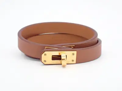 Unused Kelly bracelet, wrist size approximately 15cm