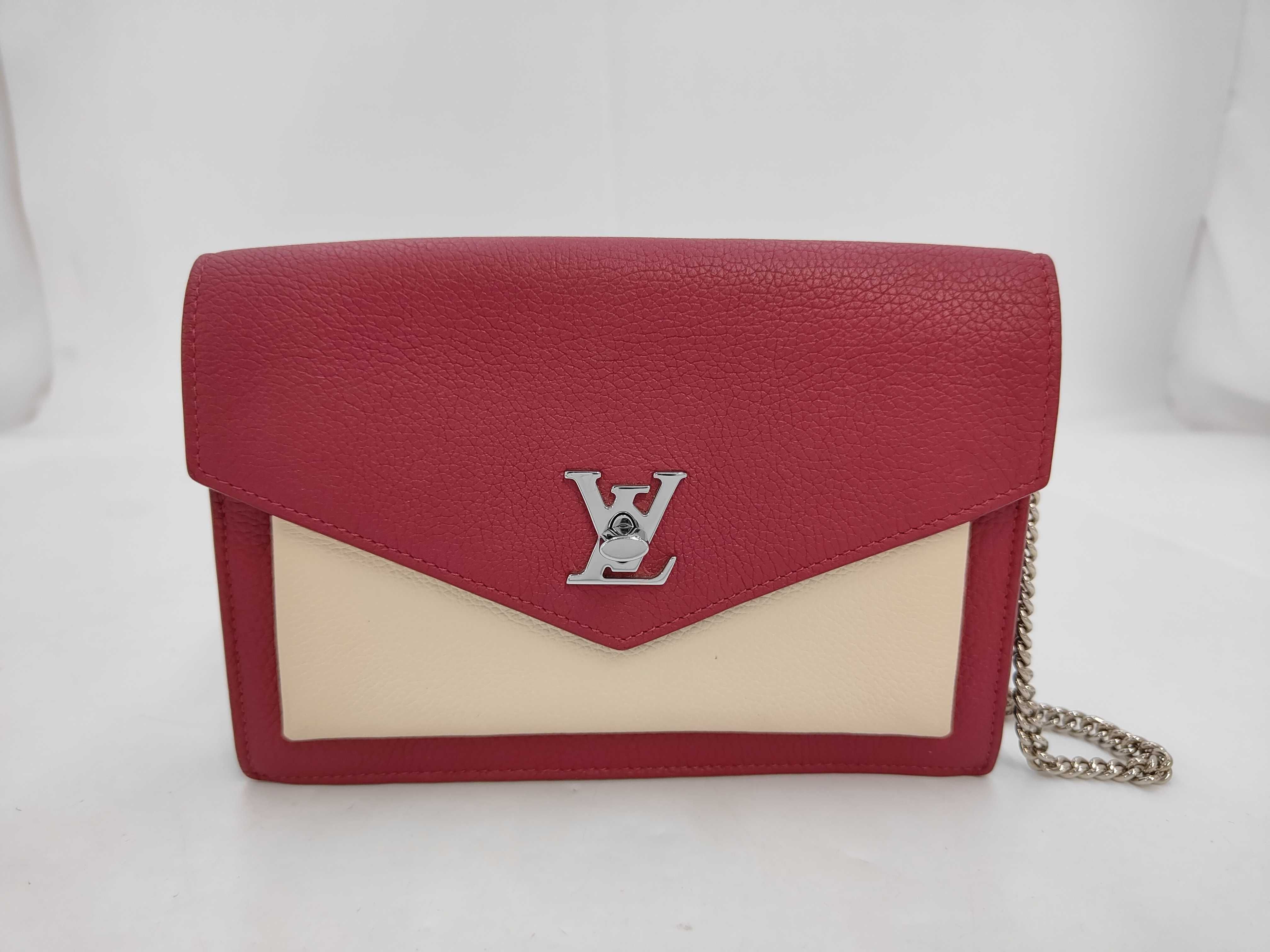 Lockme Shoulder Bag