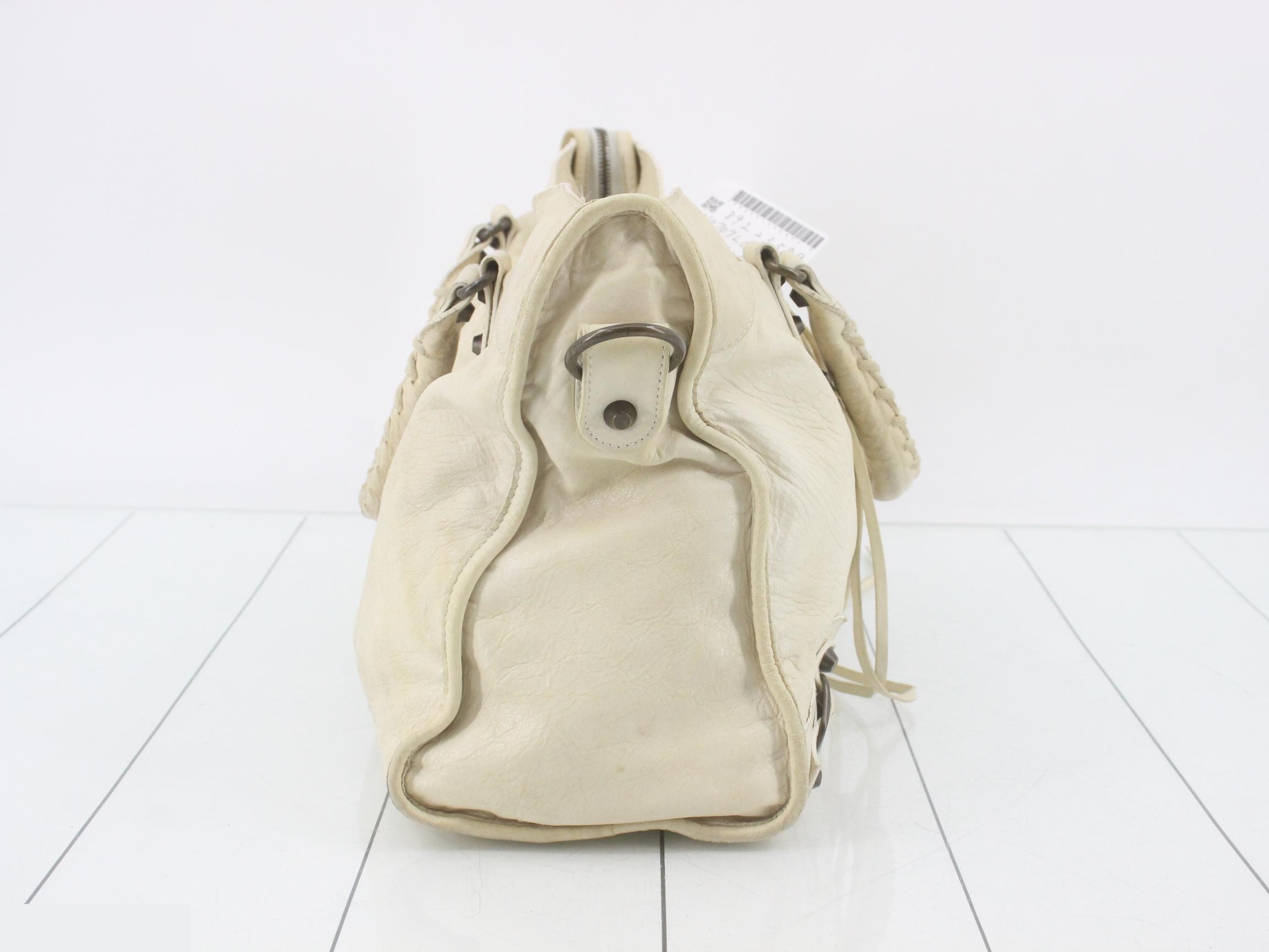 Classic Shoulder Bag / Handbag (2-Way) — view 4