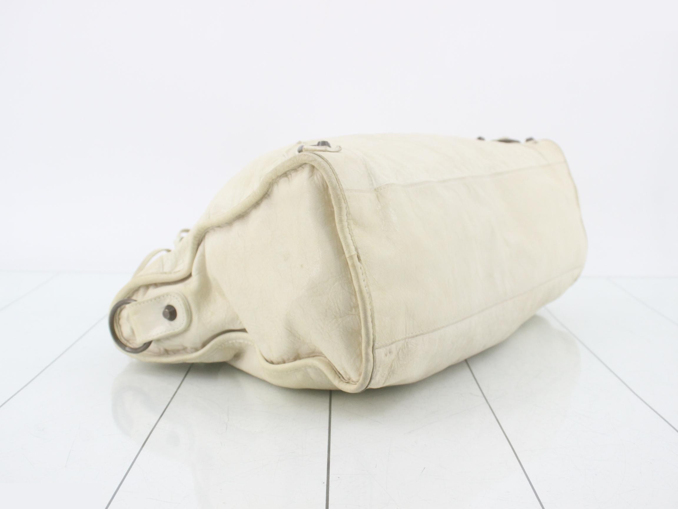 Classic Shoulder Bag / Handbag (2-Way) — view 5