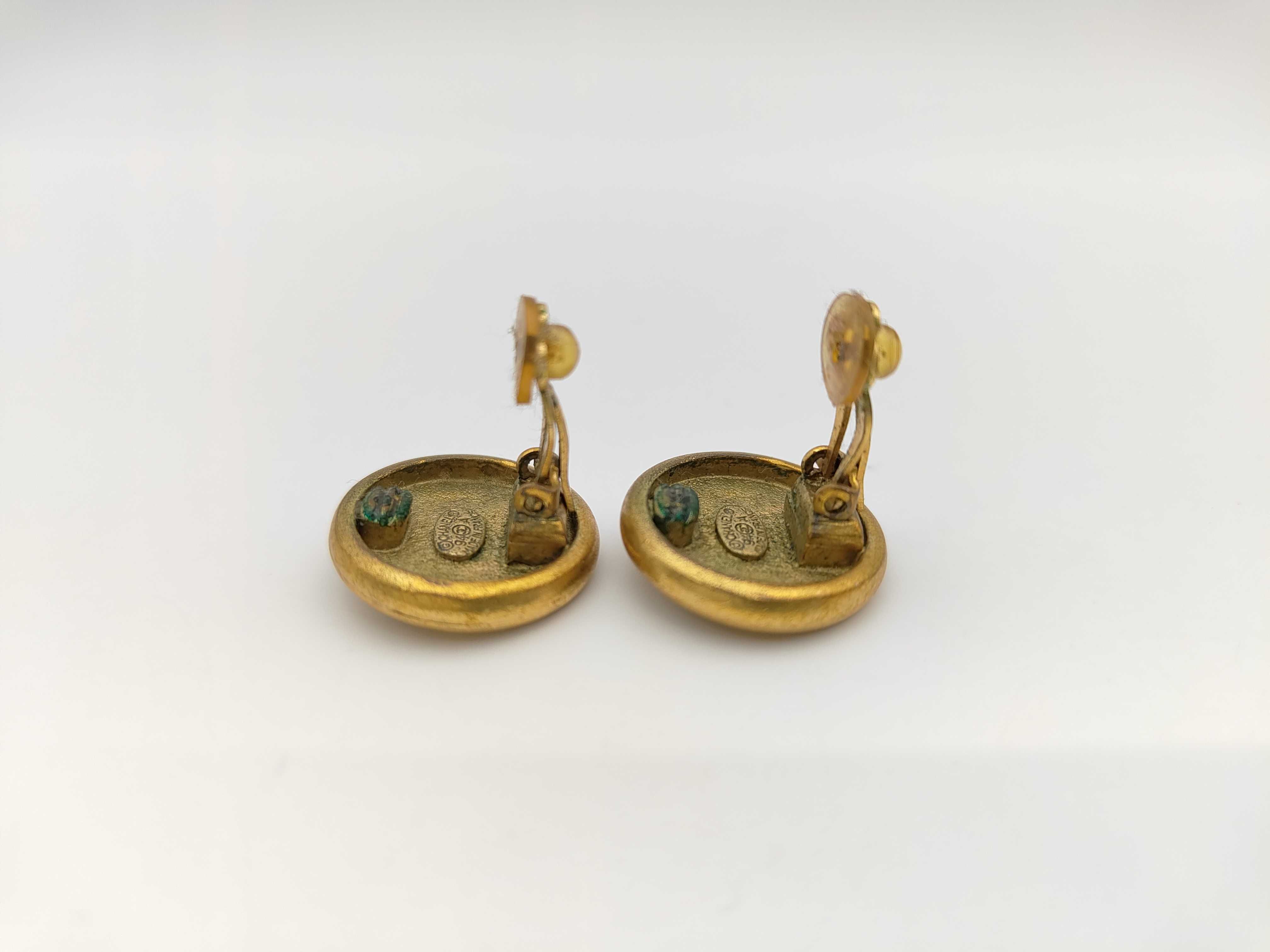 Button Motif Earrings/94A — view 4