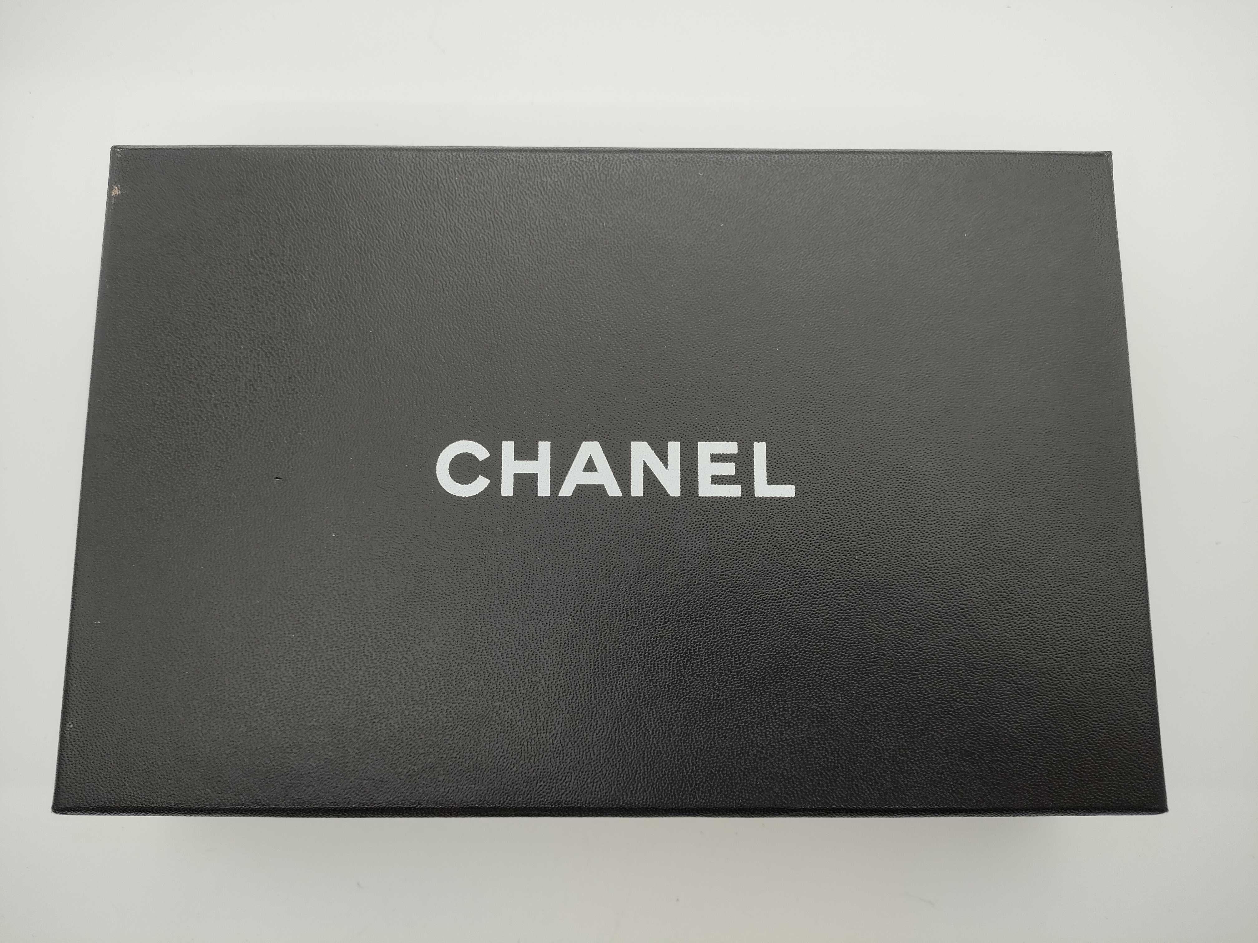 patent leather wallet, serial number 11 — view 12