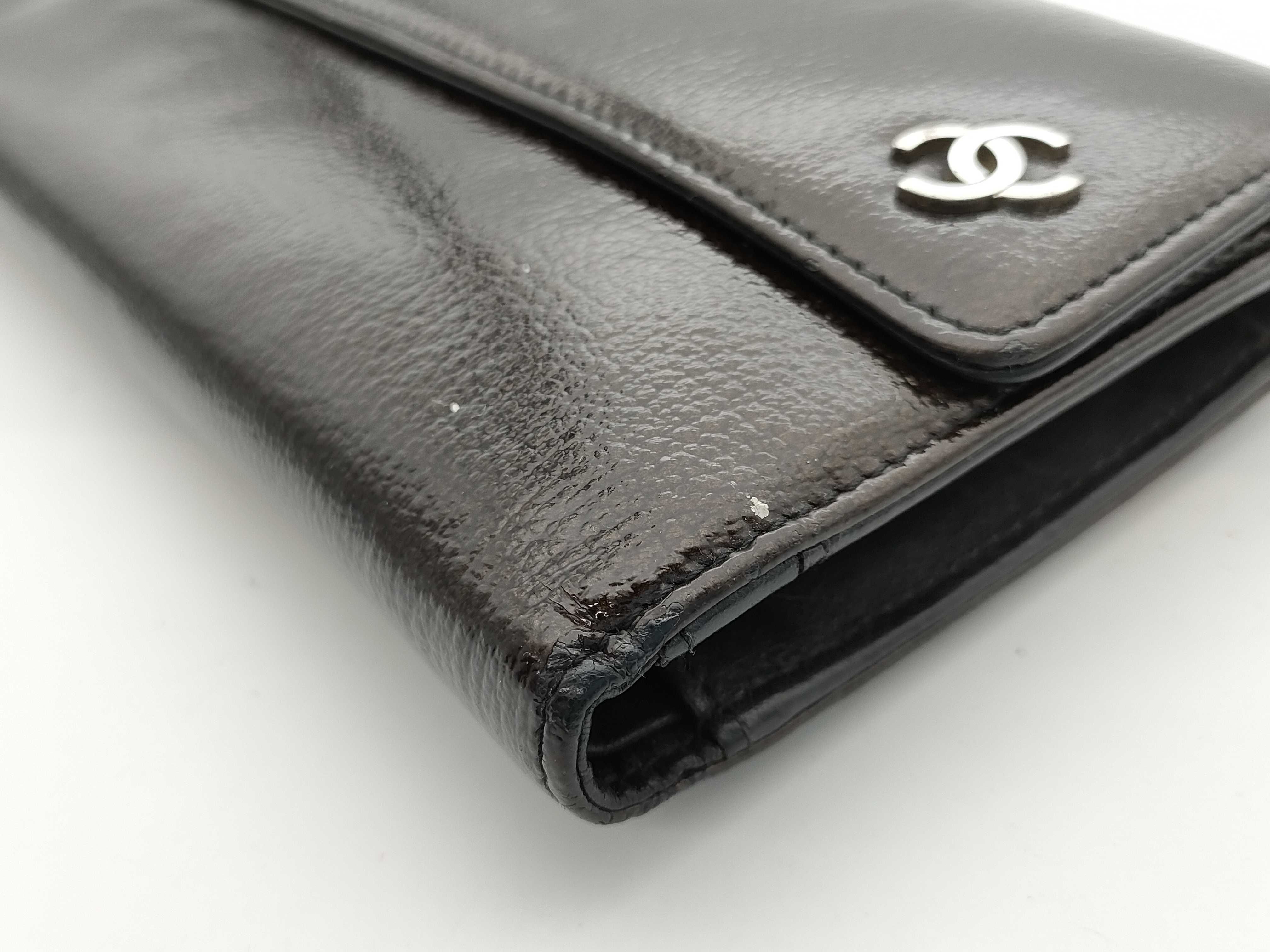 patent leather wallet, serial number 11 — view 4