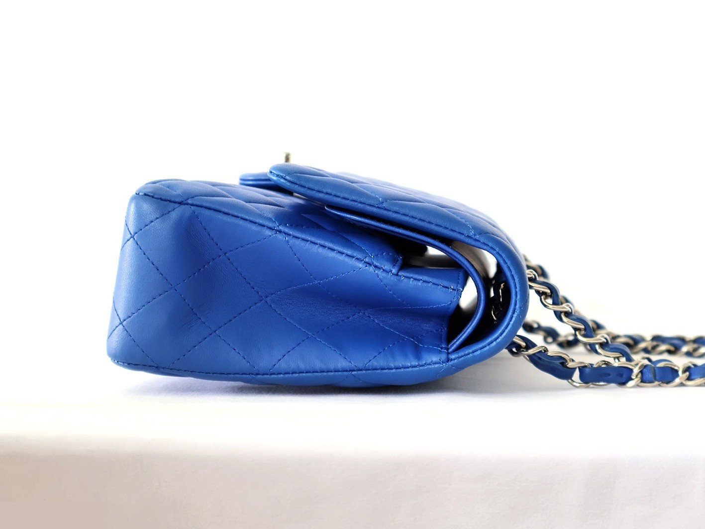 Matelassé 25 Lambskin Double Flap Double Chain Shoulder Bag, Blue — view 7
