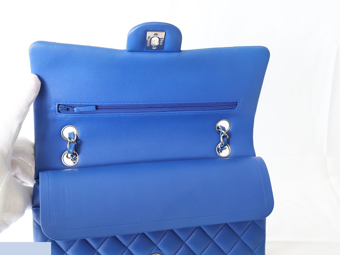 Matelassé 25 Lambskin Double Flap Double Chain Shoulder Bag, Blue — view 10