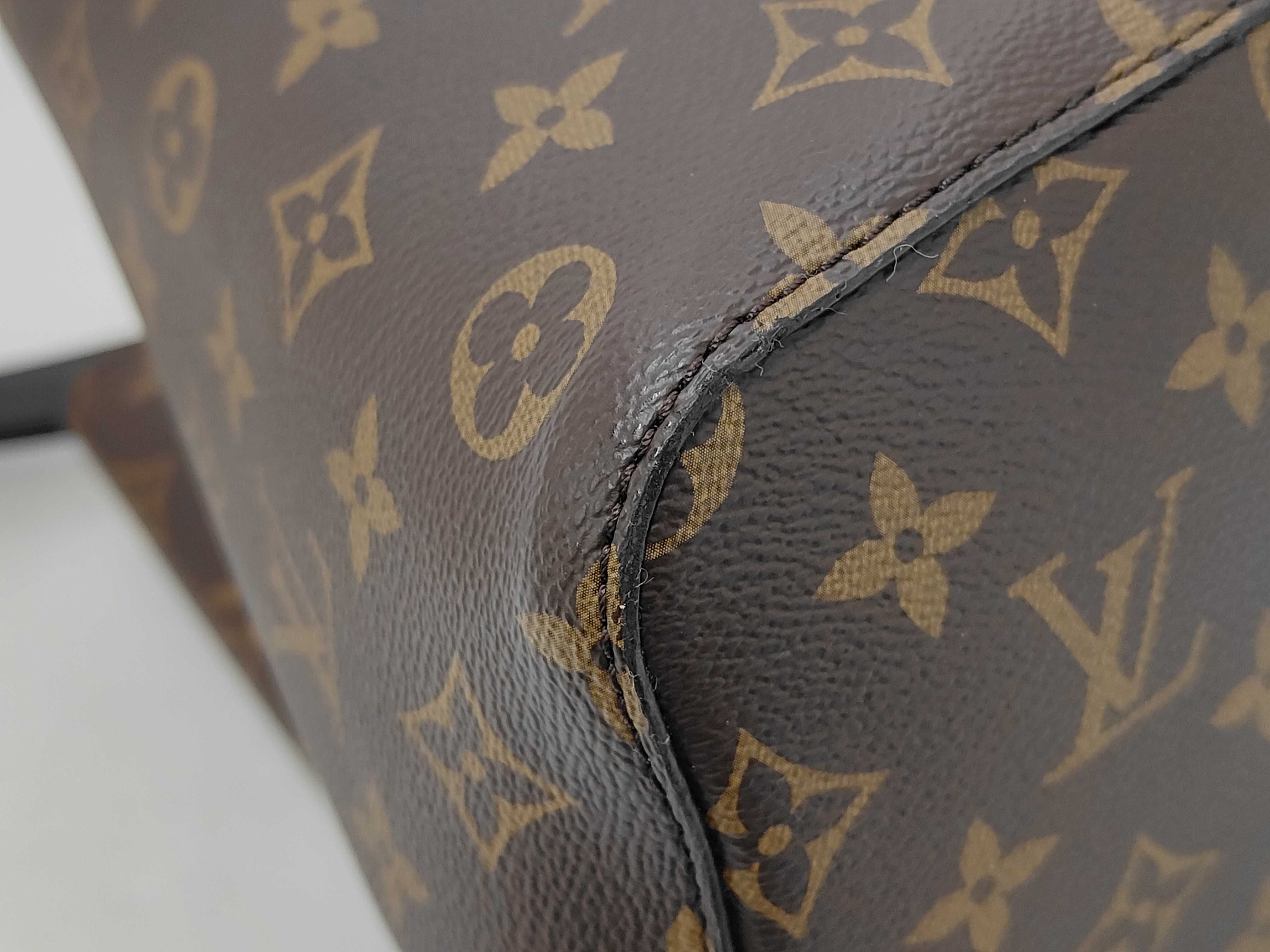 Monogram 44020 Neo Noe Noir Shoulder Bag — view 6