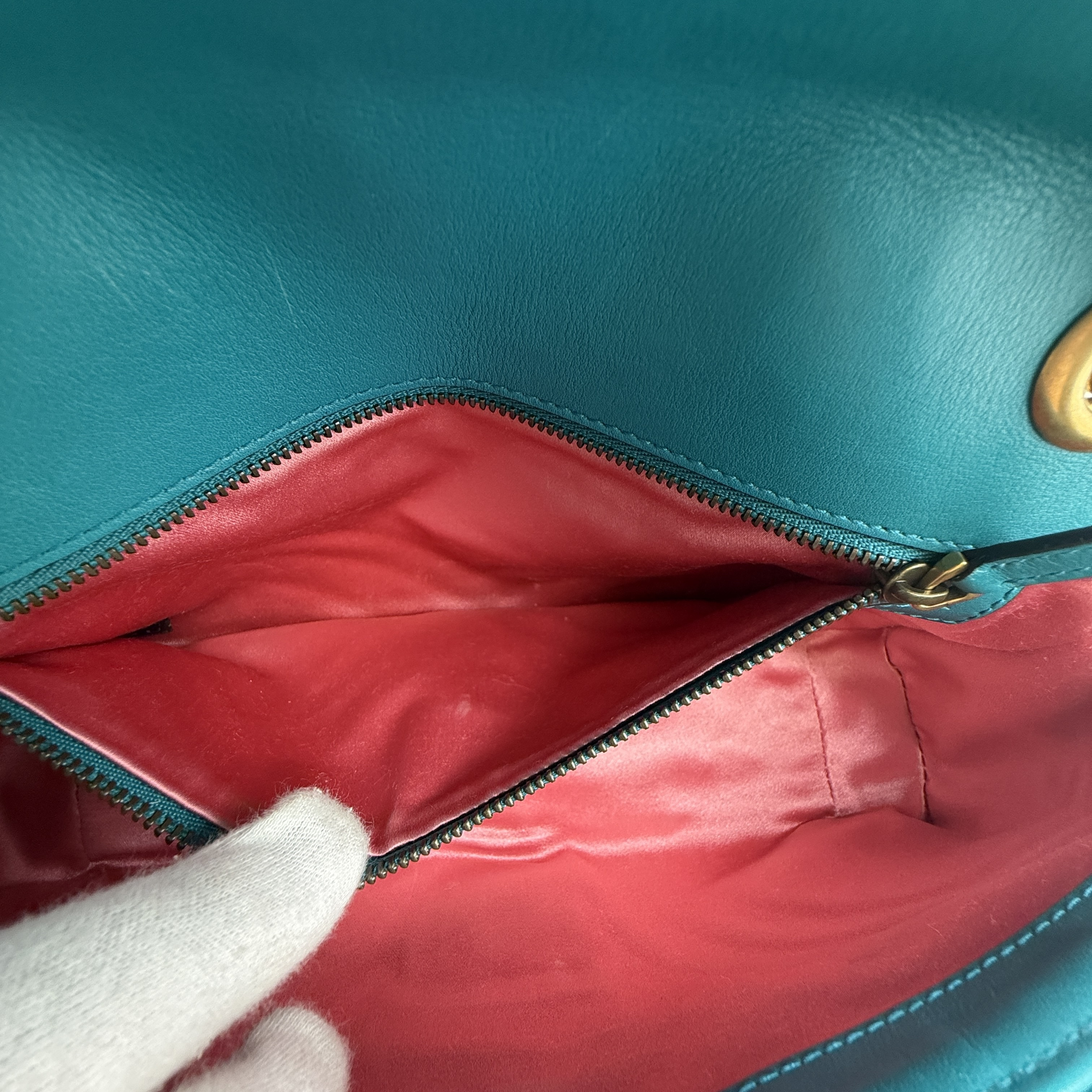 GG Marmont Matelassé Velvet Quilted Chain Shoulder Bag, Blue-Green with Gold Hardware. — view 13