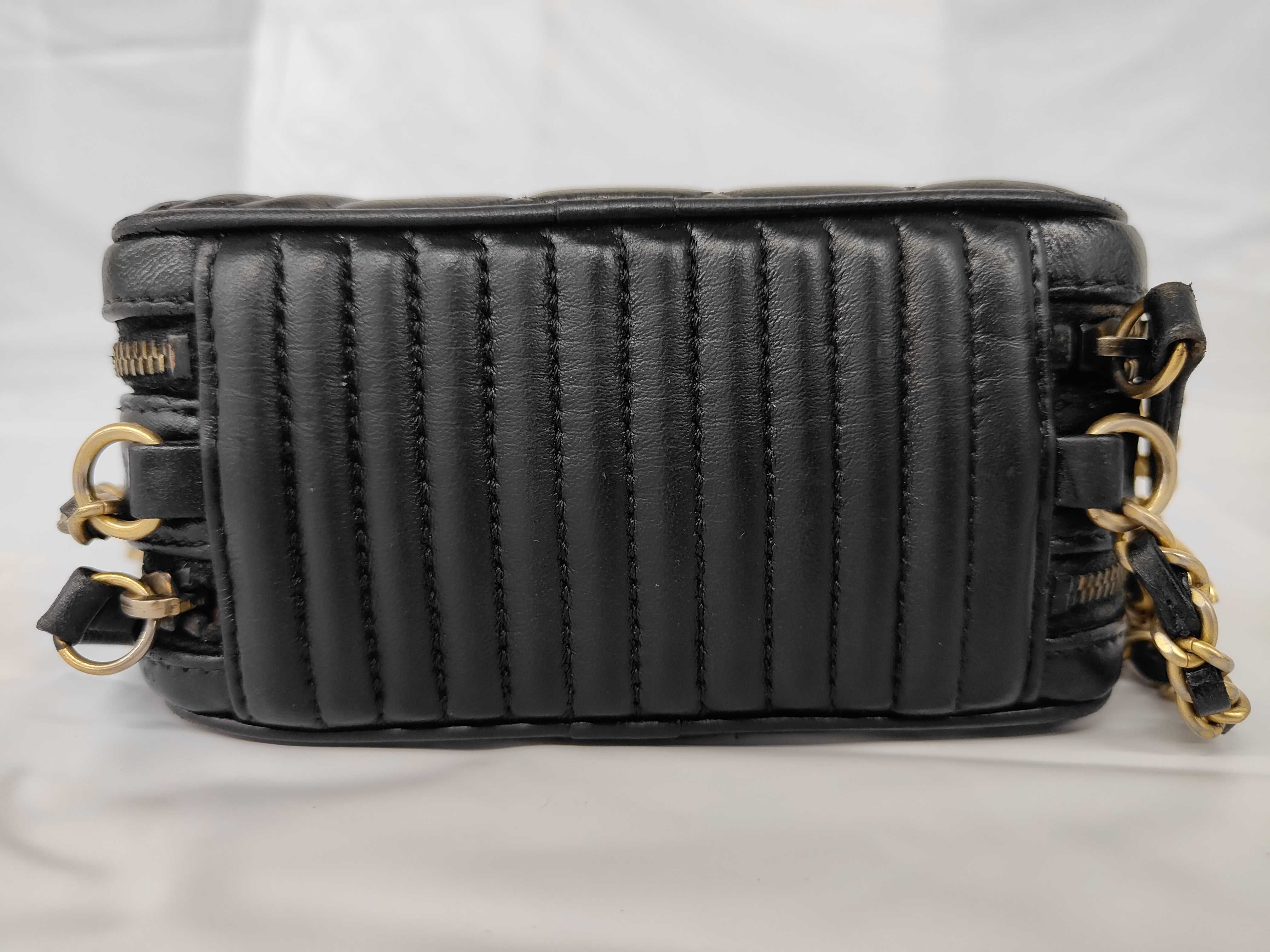 Matelassé Coco Charm Single Chain Shoulder Bag — view 8