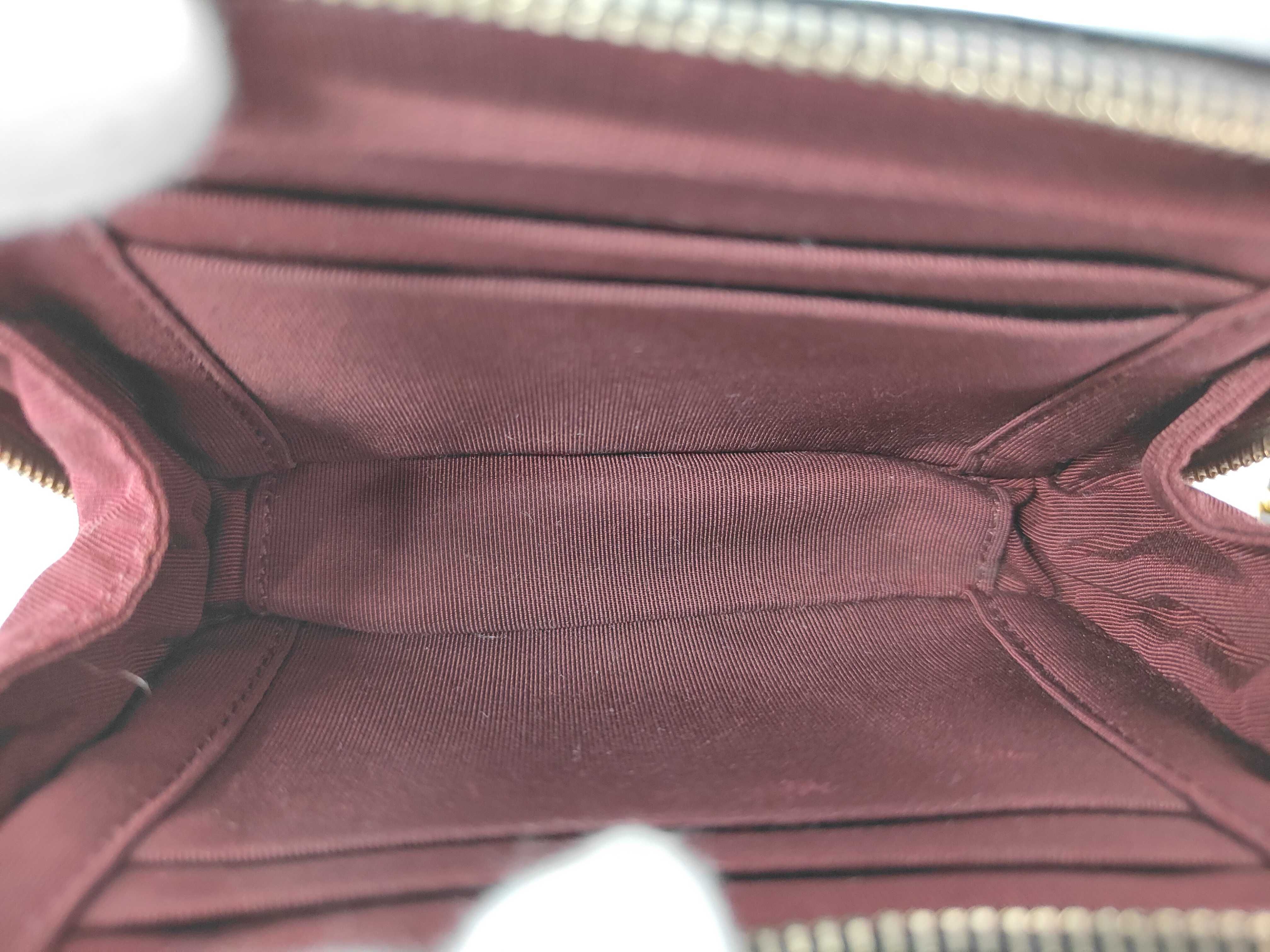 Matelassé Coco Charm Single Chain Shoulder Bag — view 10