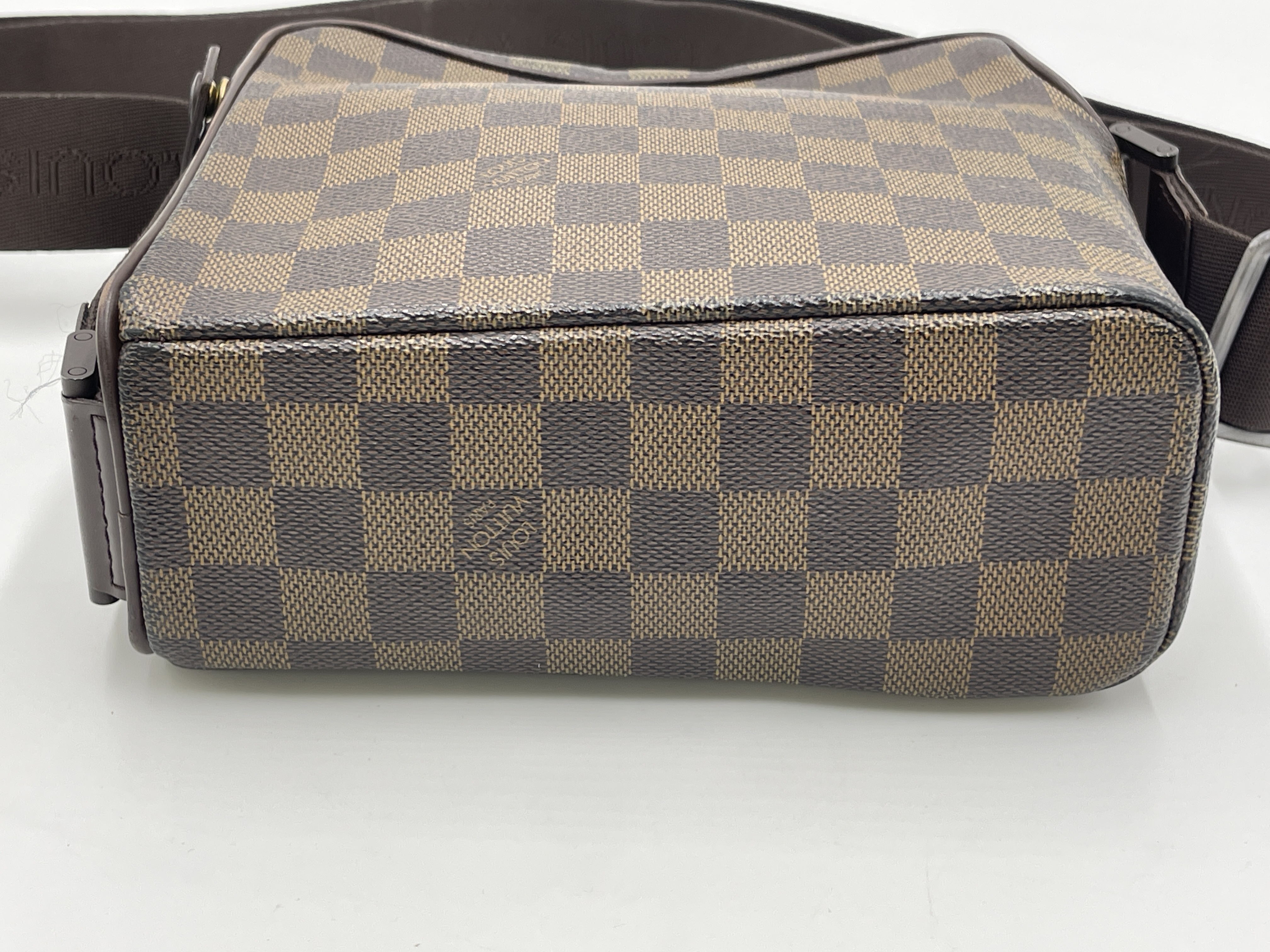 Damier Olaf PM N41442 MI0015 Shoulder Bag — view 6