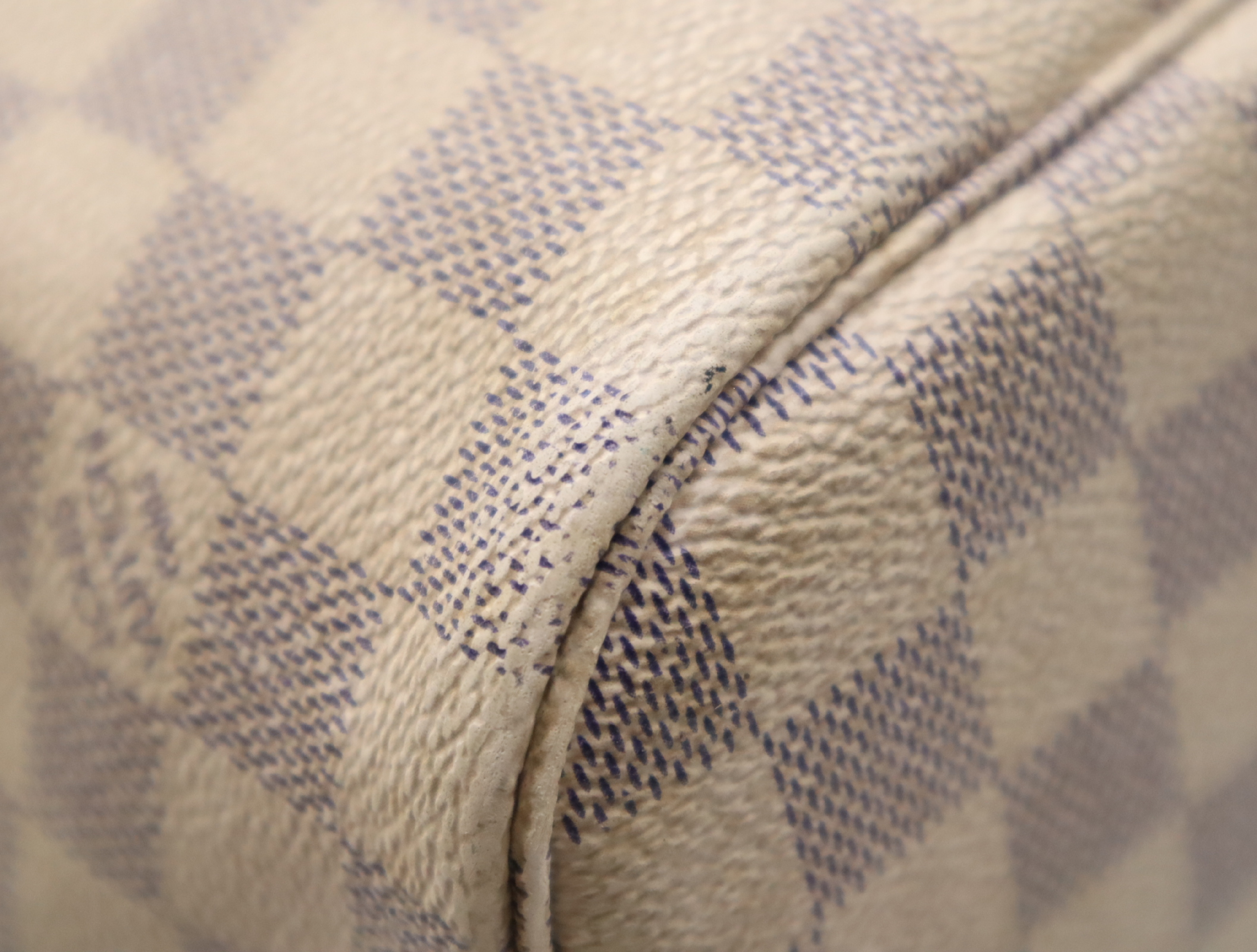 N51107 Azur Neverfull MM (Old Model) Tote Bag — view 6