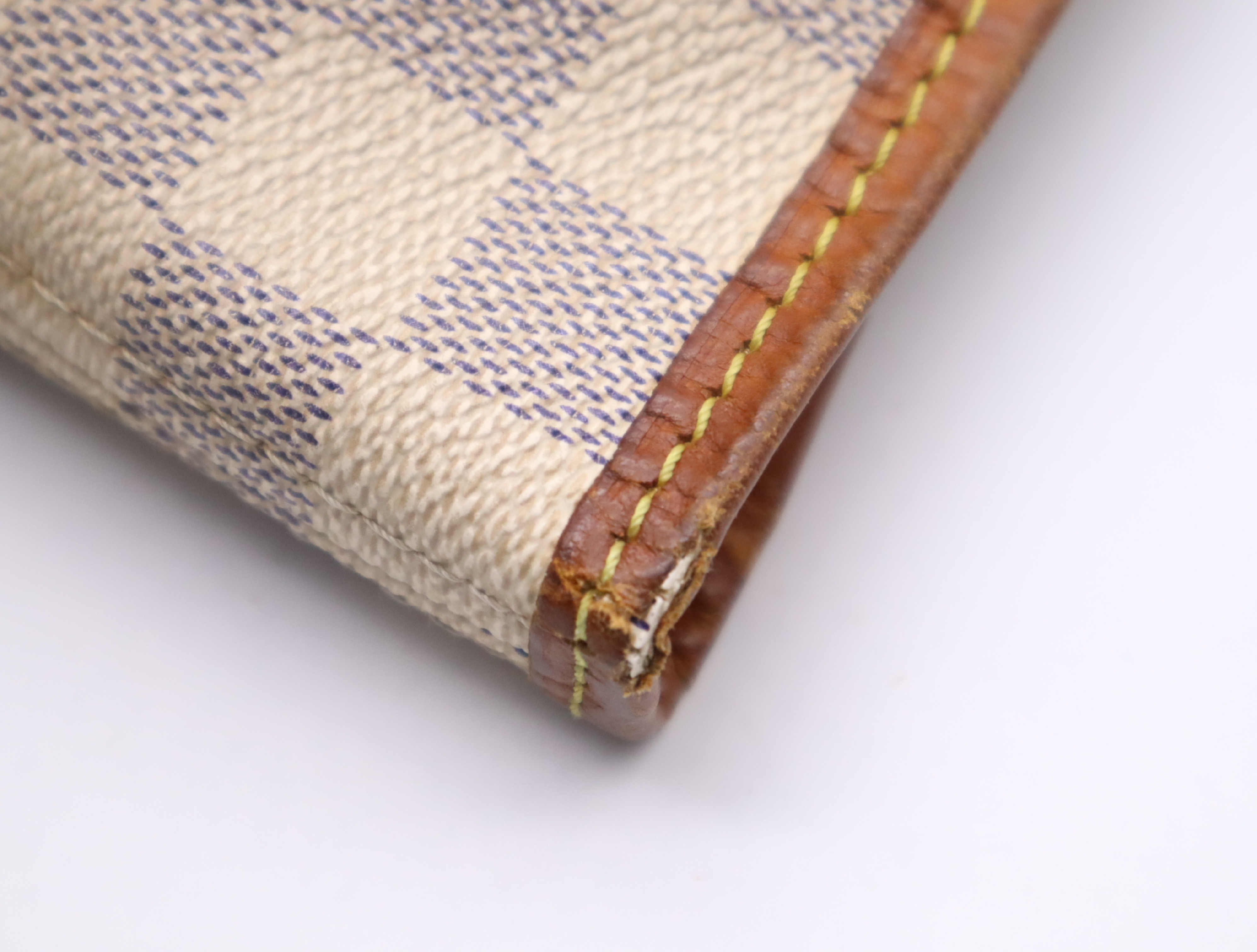 N51107 Azur Neverfull MM (Old Model) Tote Bag — view 8