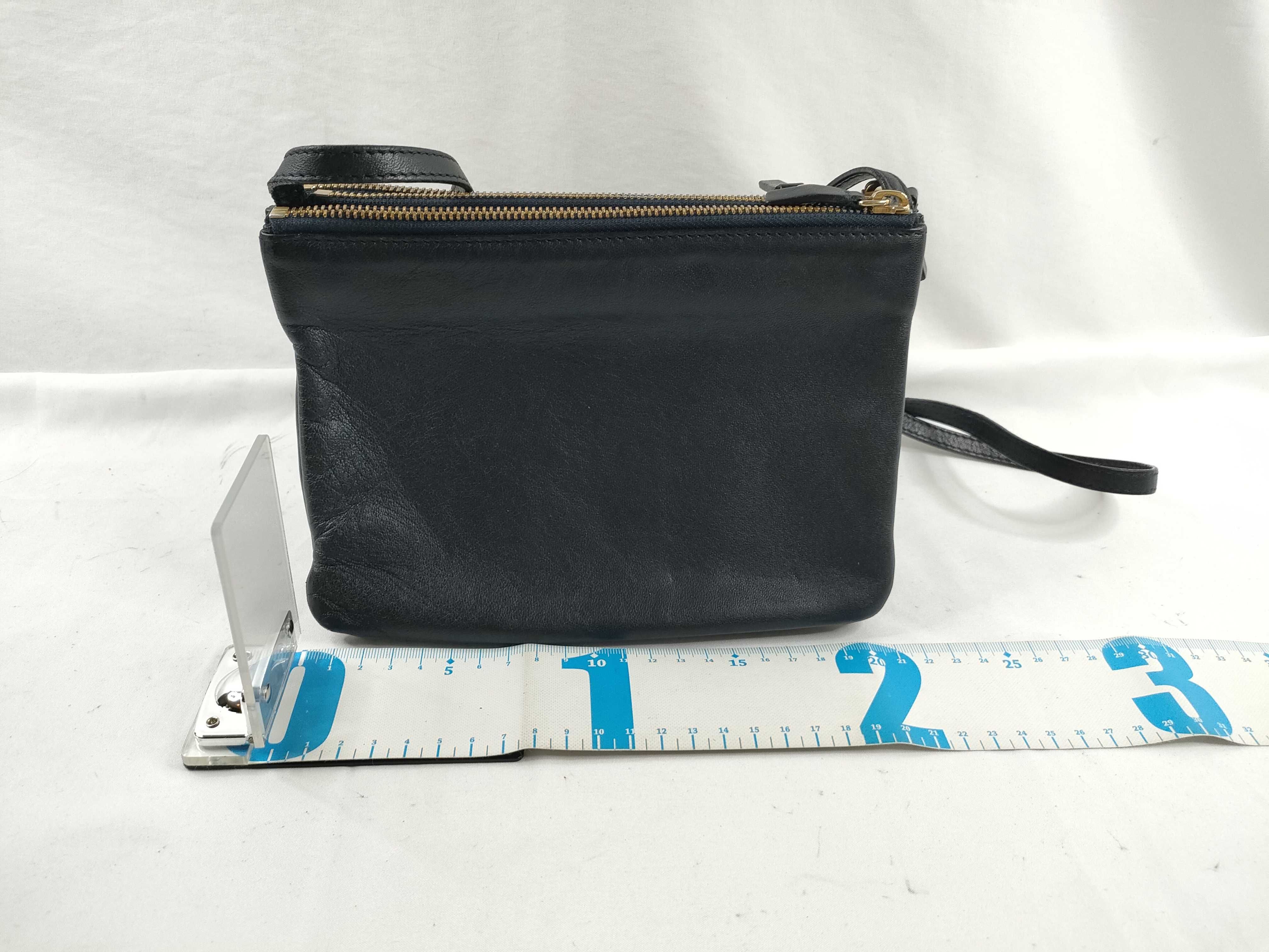 Trio Small Leather Shoulder Bag (Cereal Shoulder Bag) — view 2