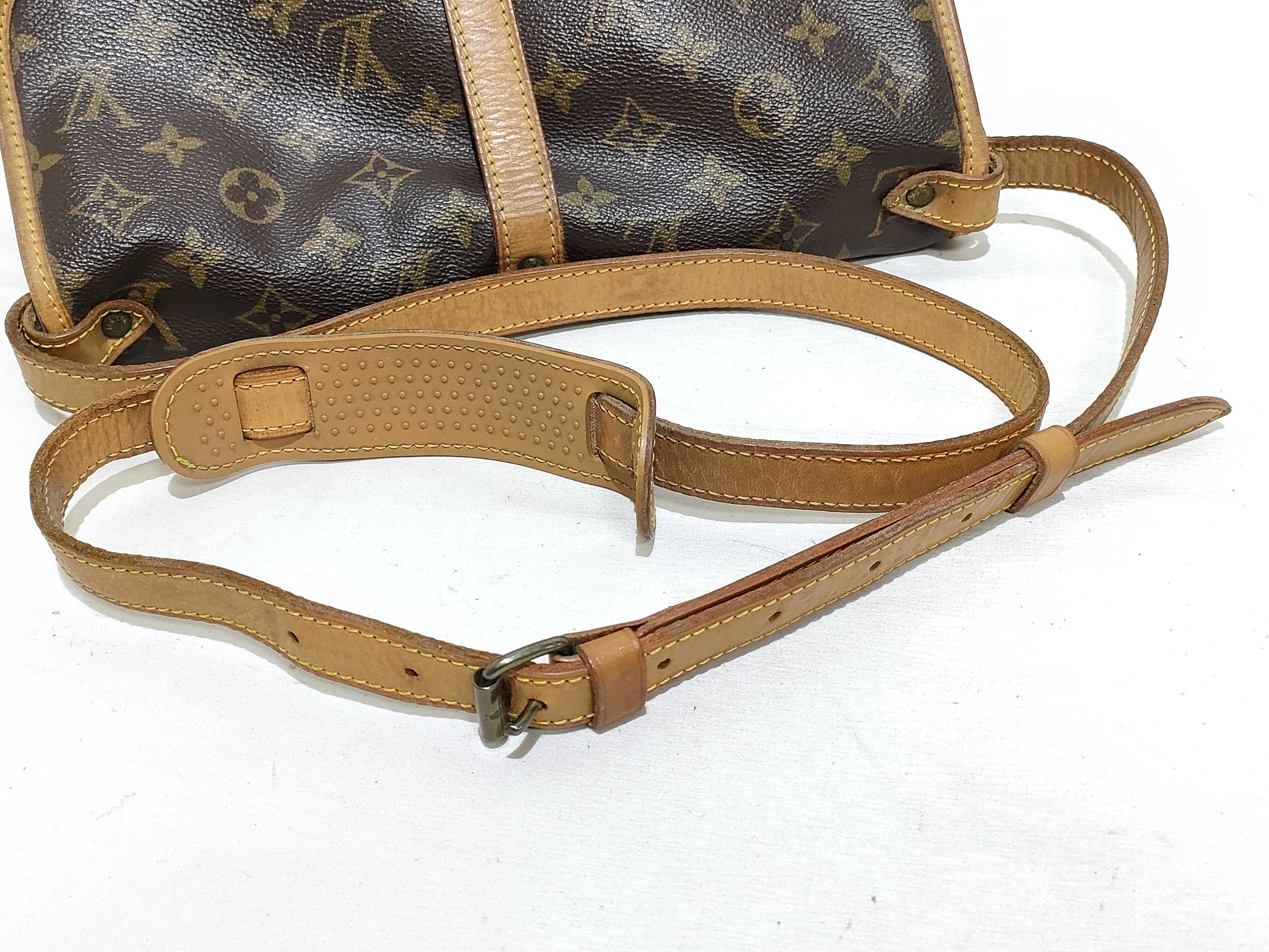 Monogram Louis Vuitton Monogram M42256 Saumur 30 AR0911 Shoulder Bag — view 3