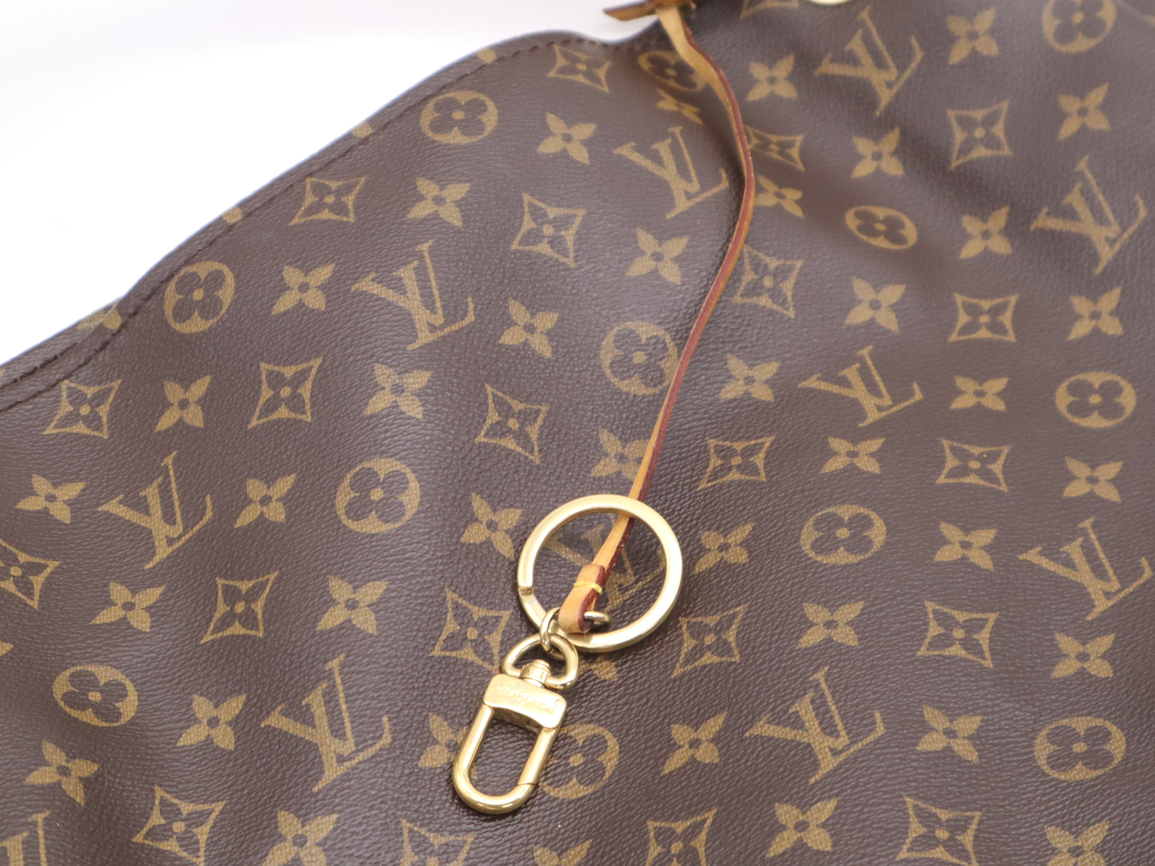M40249 Monogram Artsy MM Handbag with Charm — view 13