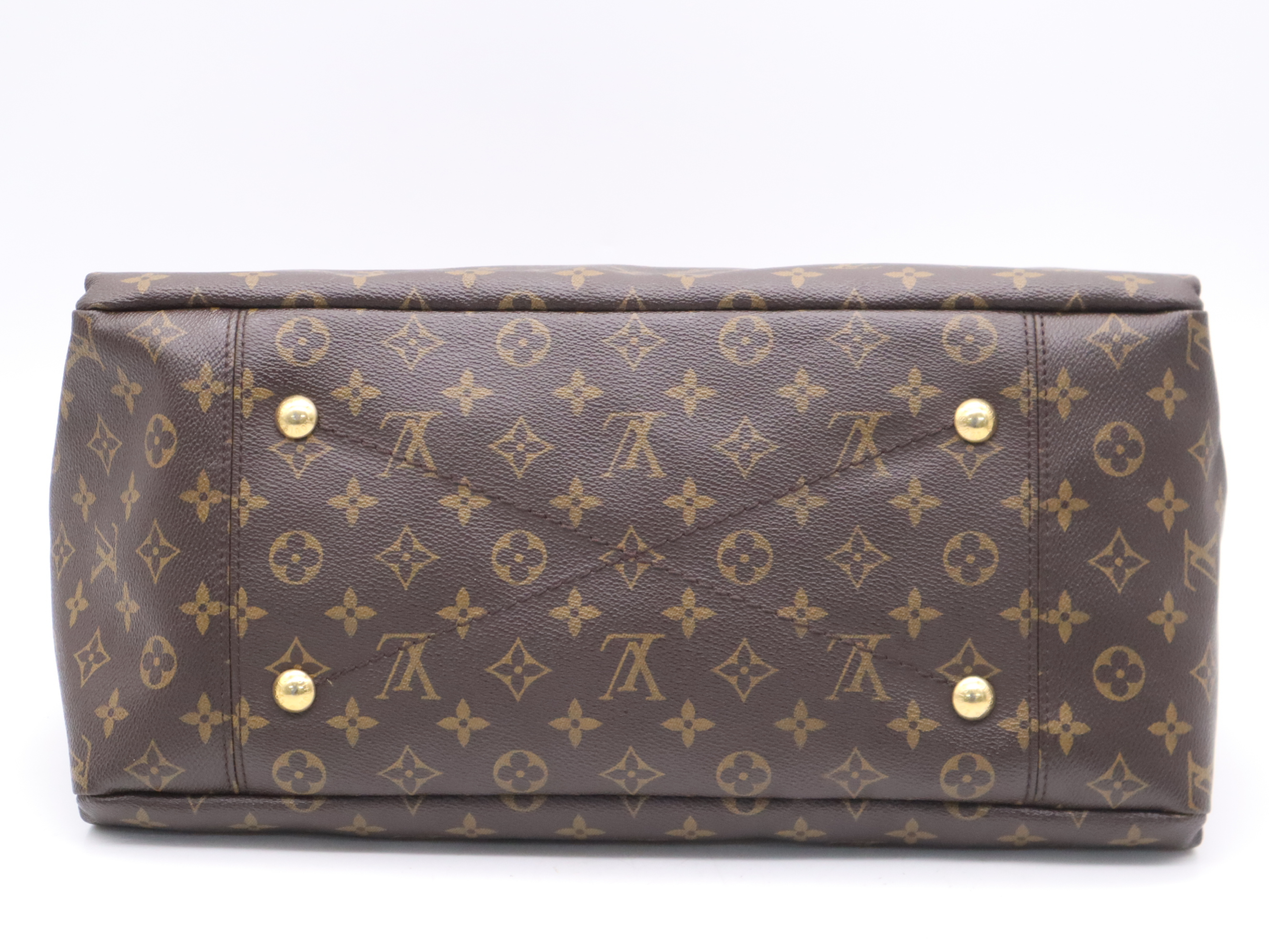M40249 Monogram Artsy MM Handbag with Charm — view 4