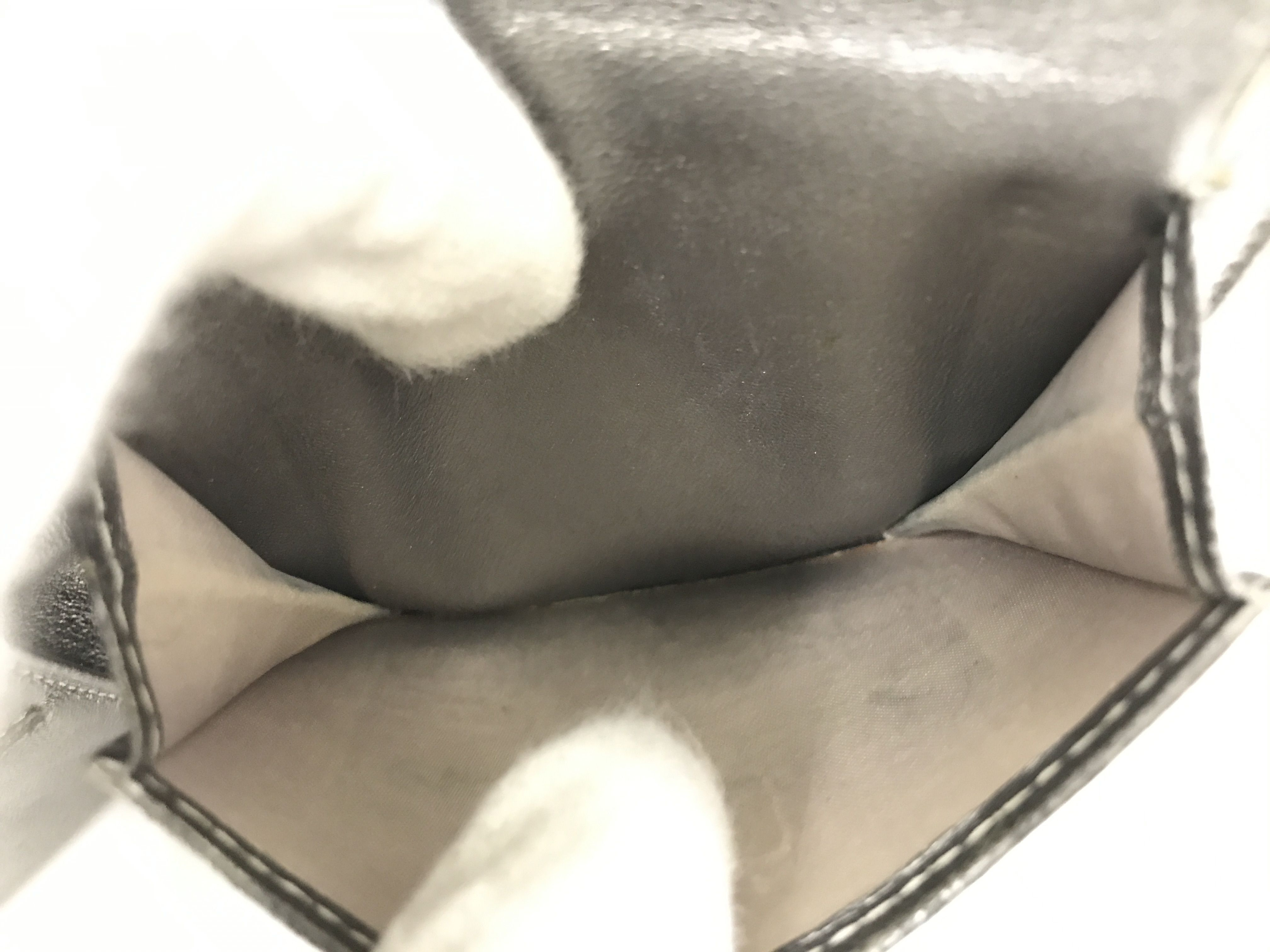 wallet — view 4