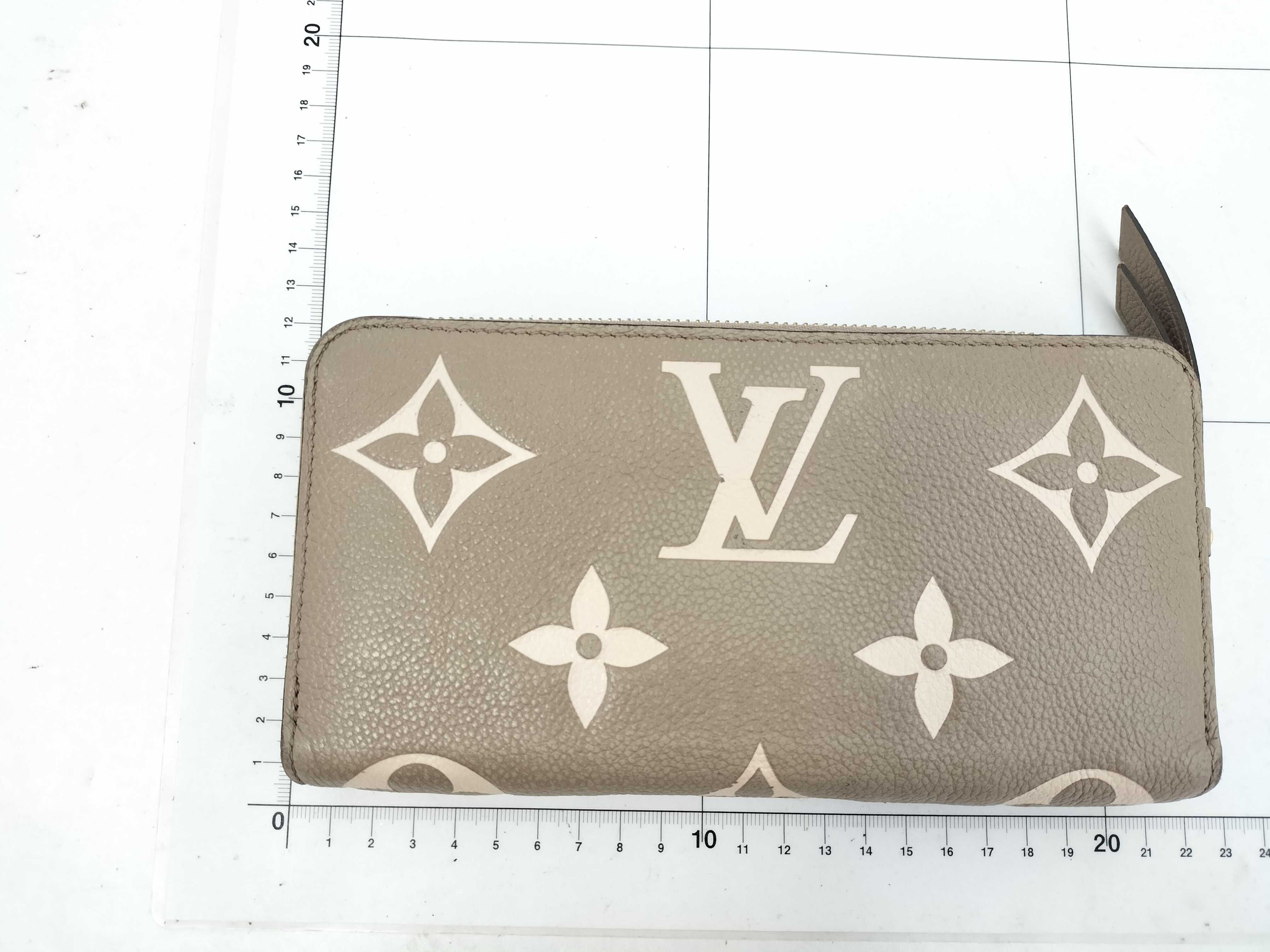 Monogram Emprene Vuitton Monogram Emprene Zippy Wallet Bicolor Long Wallet RFID Reacted M69794 Wallet — view 2