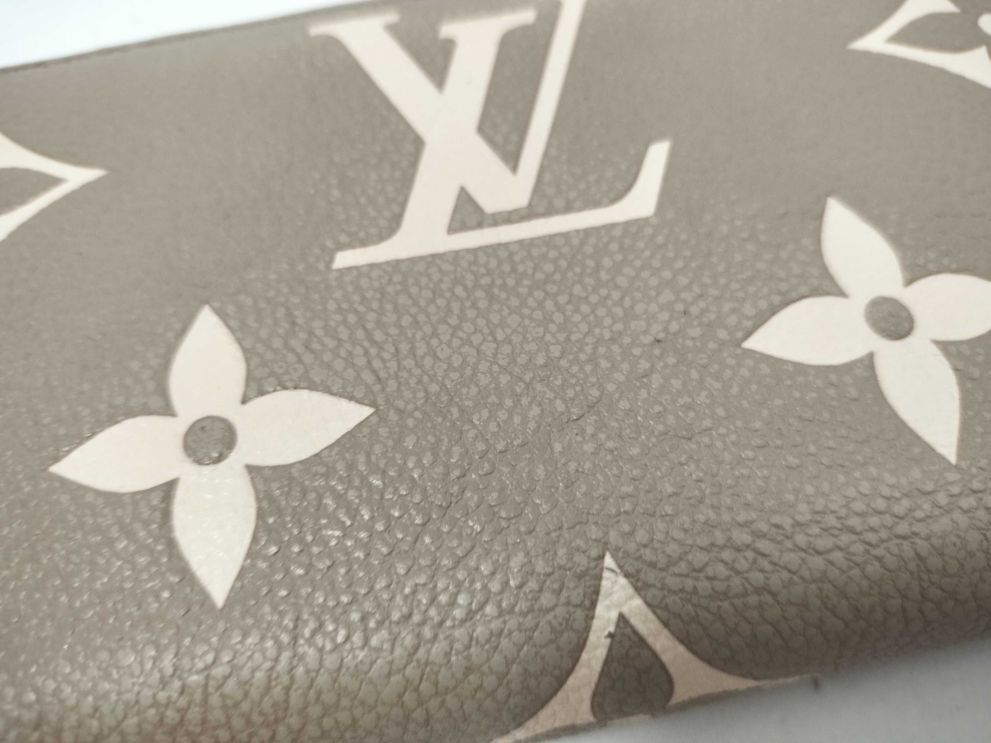Monogram Emprene Vuitton Monogram Emprene Zippy Wallet Bicolor Long Wallet RFID Reacted M69794 Wallet — view 15