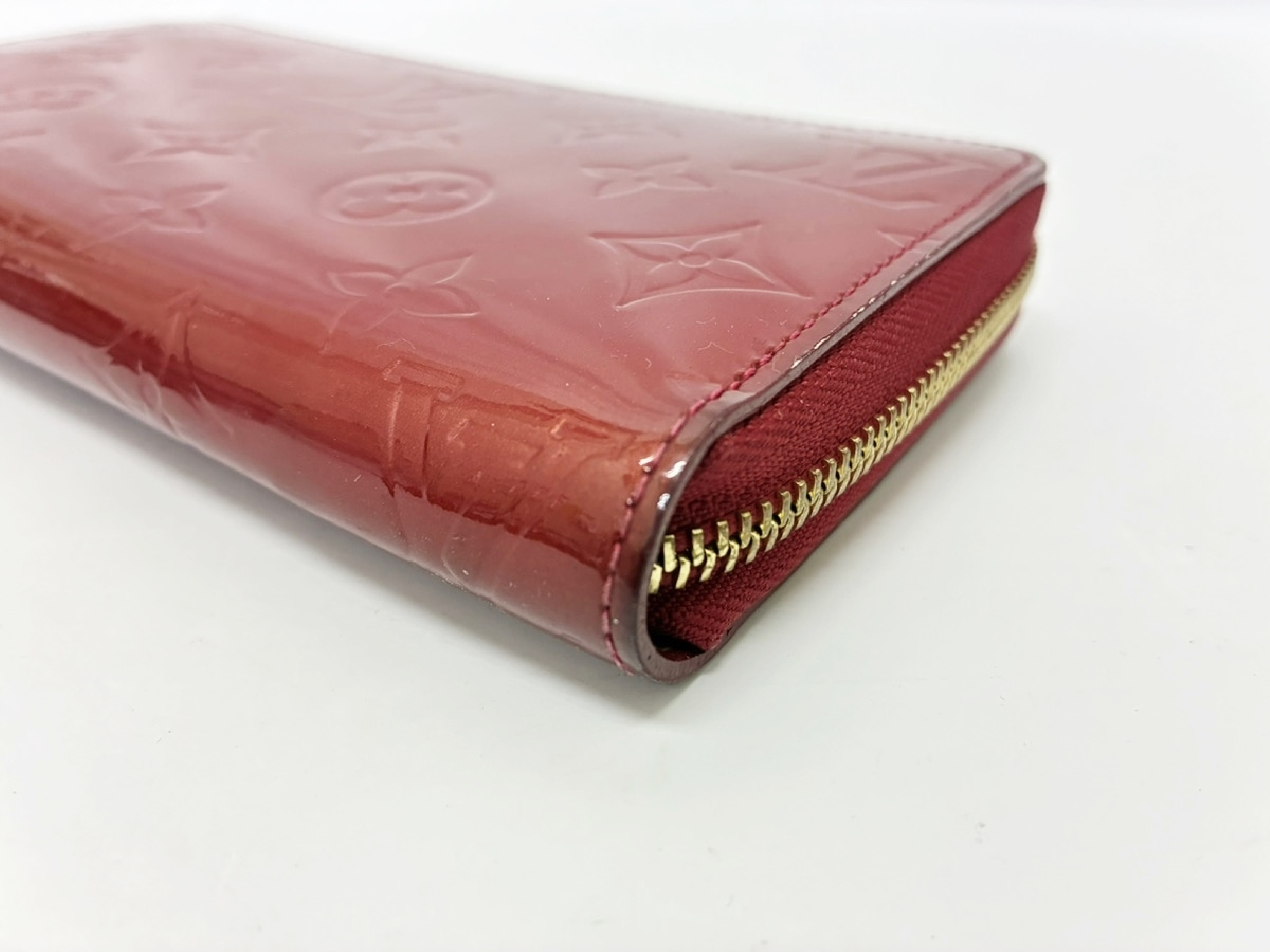 Zippy Wallet M91981 Vernis/Pomme d'Amour Wallet — view 4