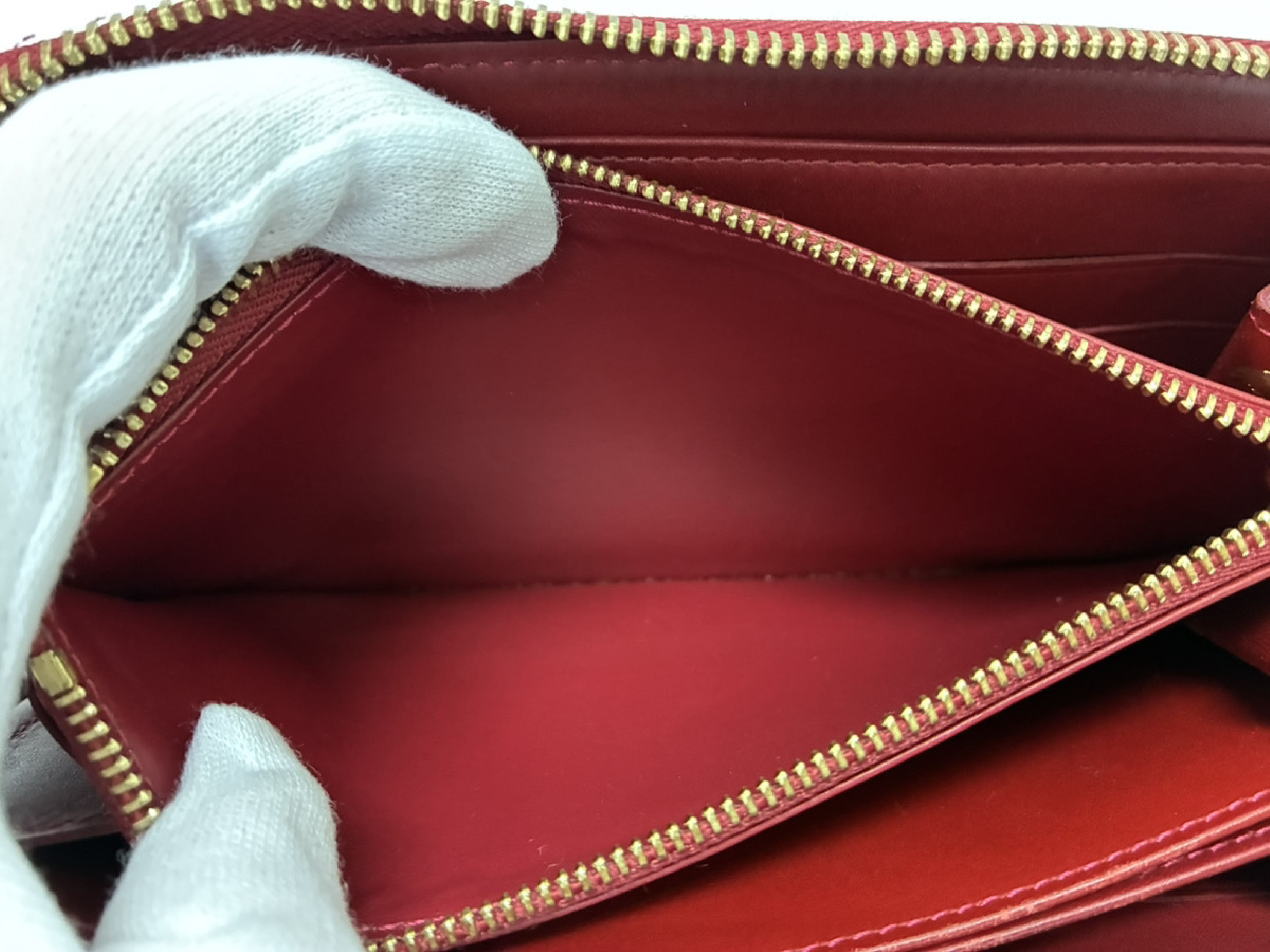 Zippy Wallet M91981 Vernis/Pomme d'Amour Wallet — view 8