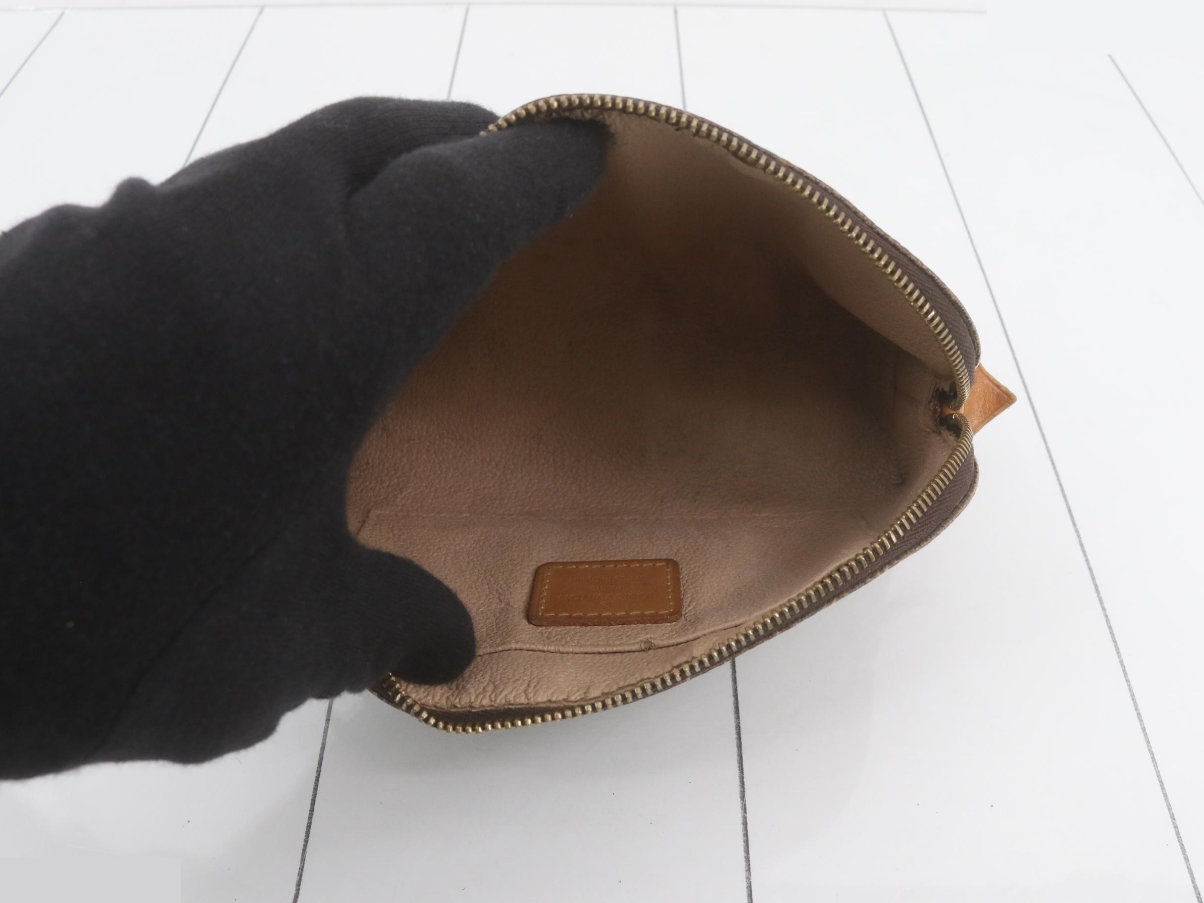 pouch — view 4