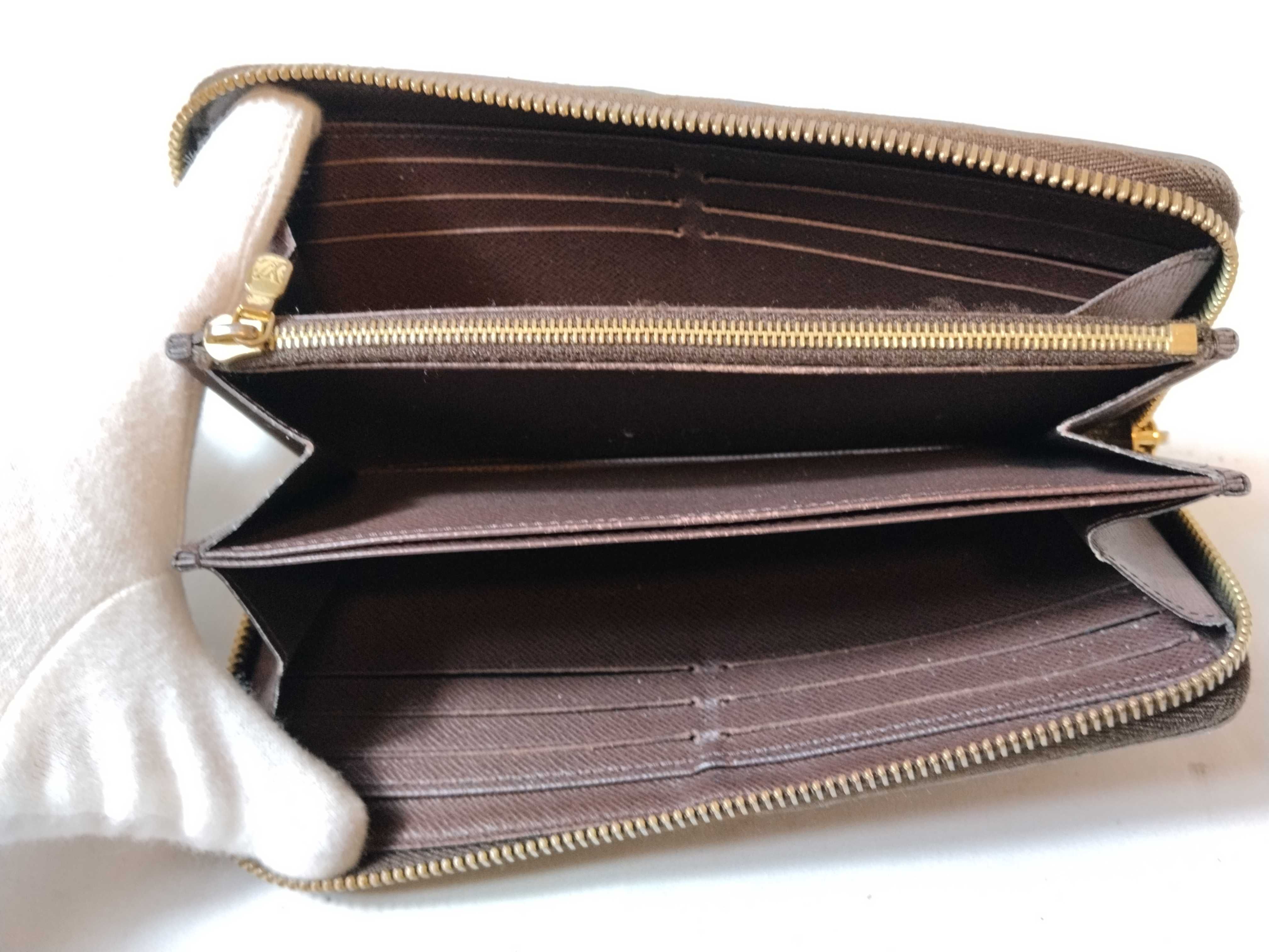 Damier Zippy Wallet — view 11